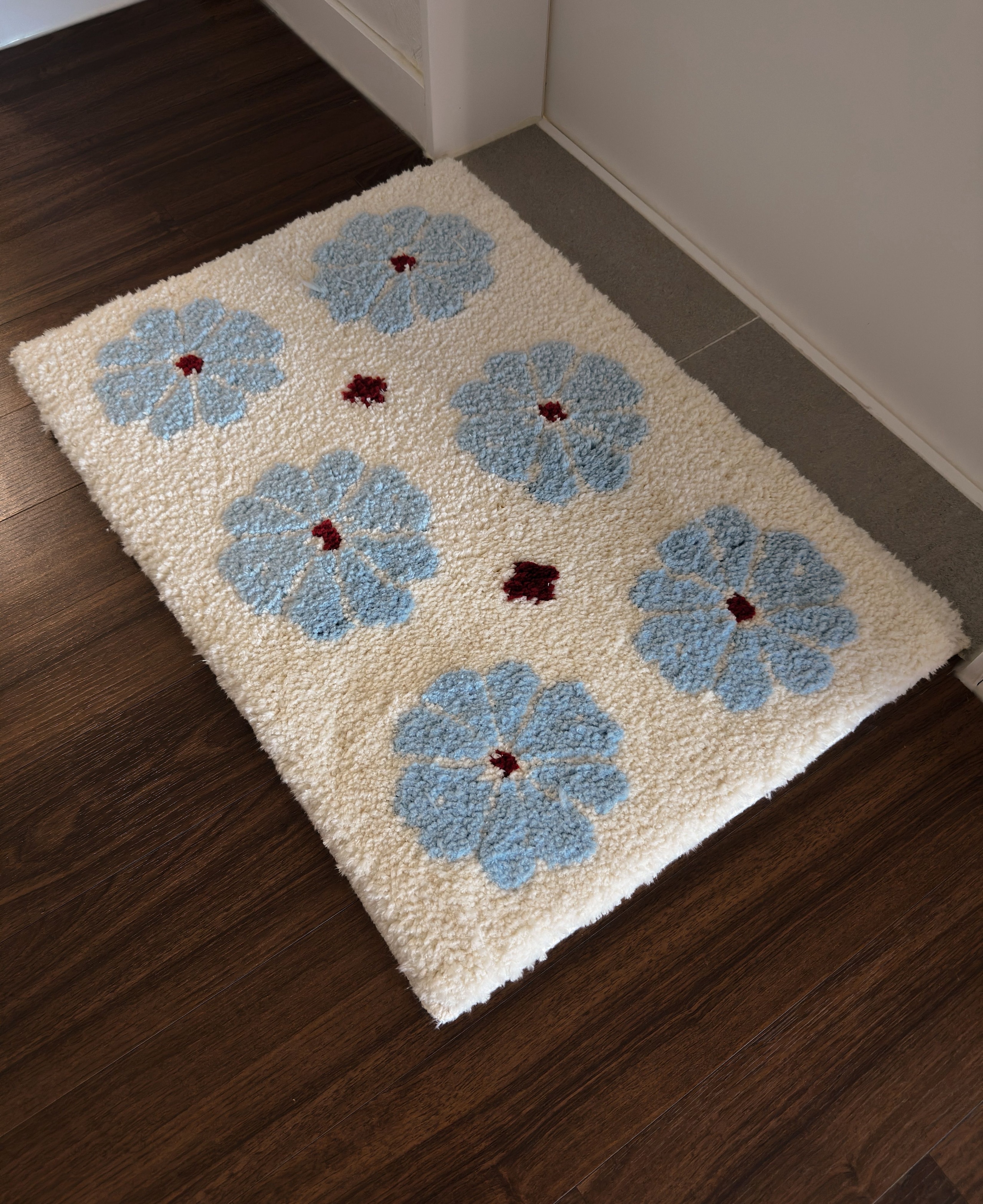 NOMIA Tufted Accent Bath Mat user photo