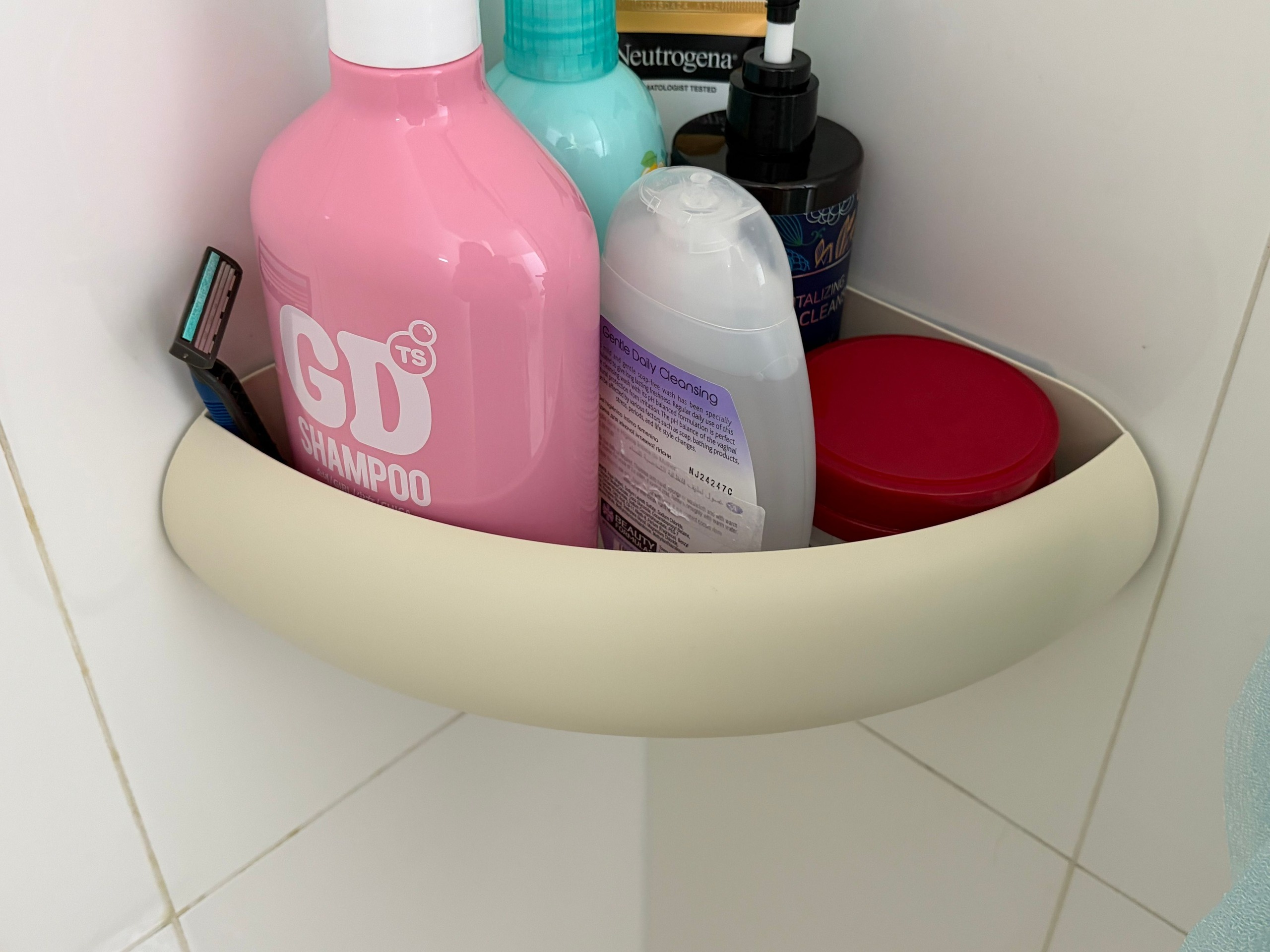 No-Drill Aluminum Bathroom Corner Shelf user photo
