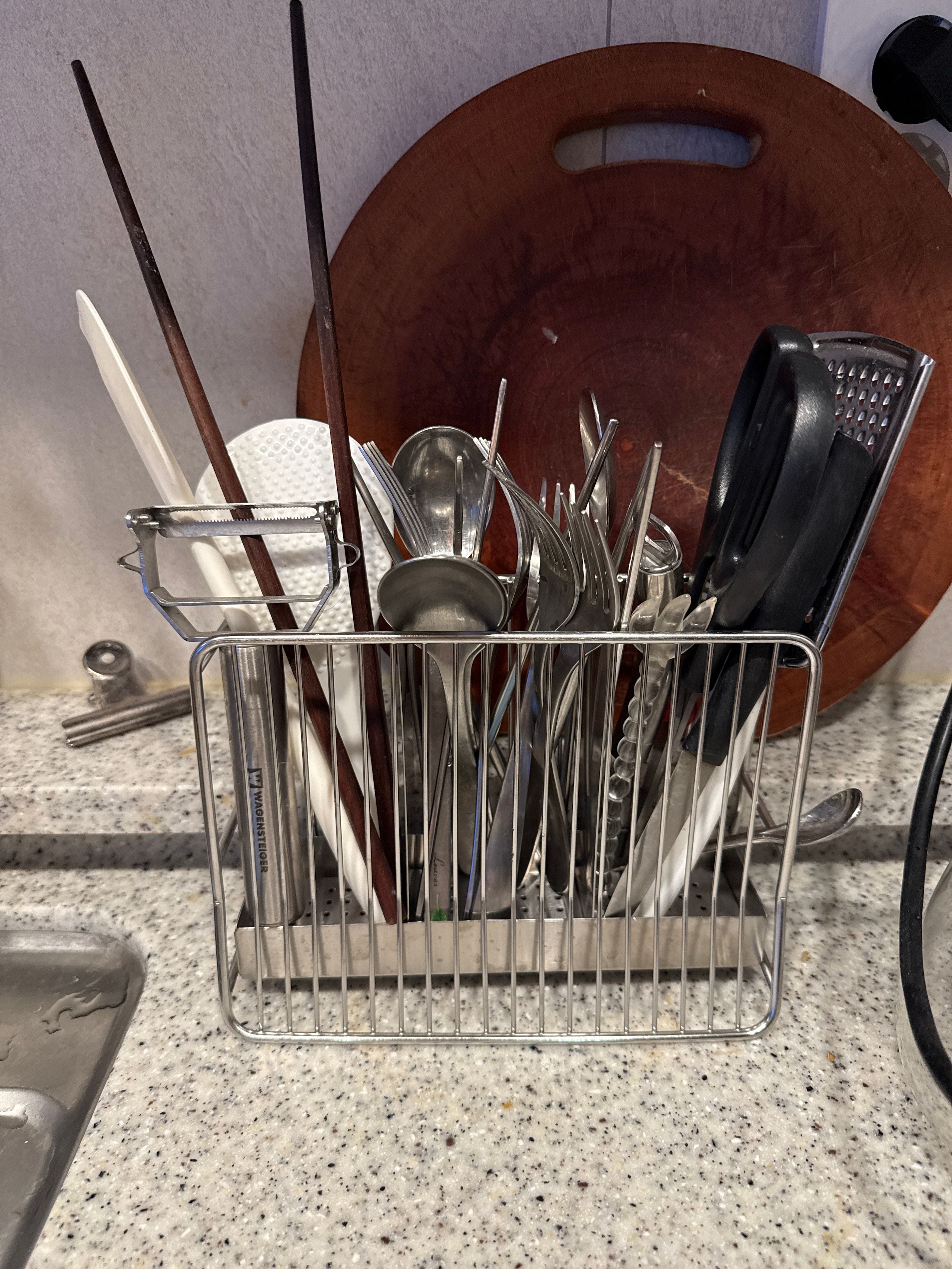 Utensil Holder with Drain Tray user photo