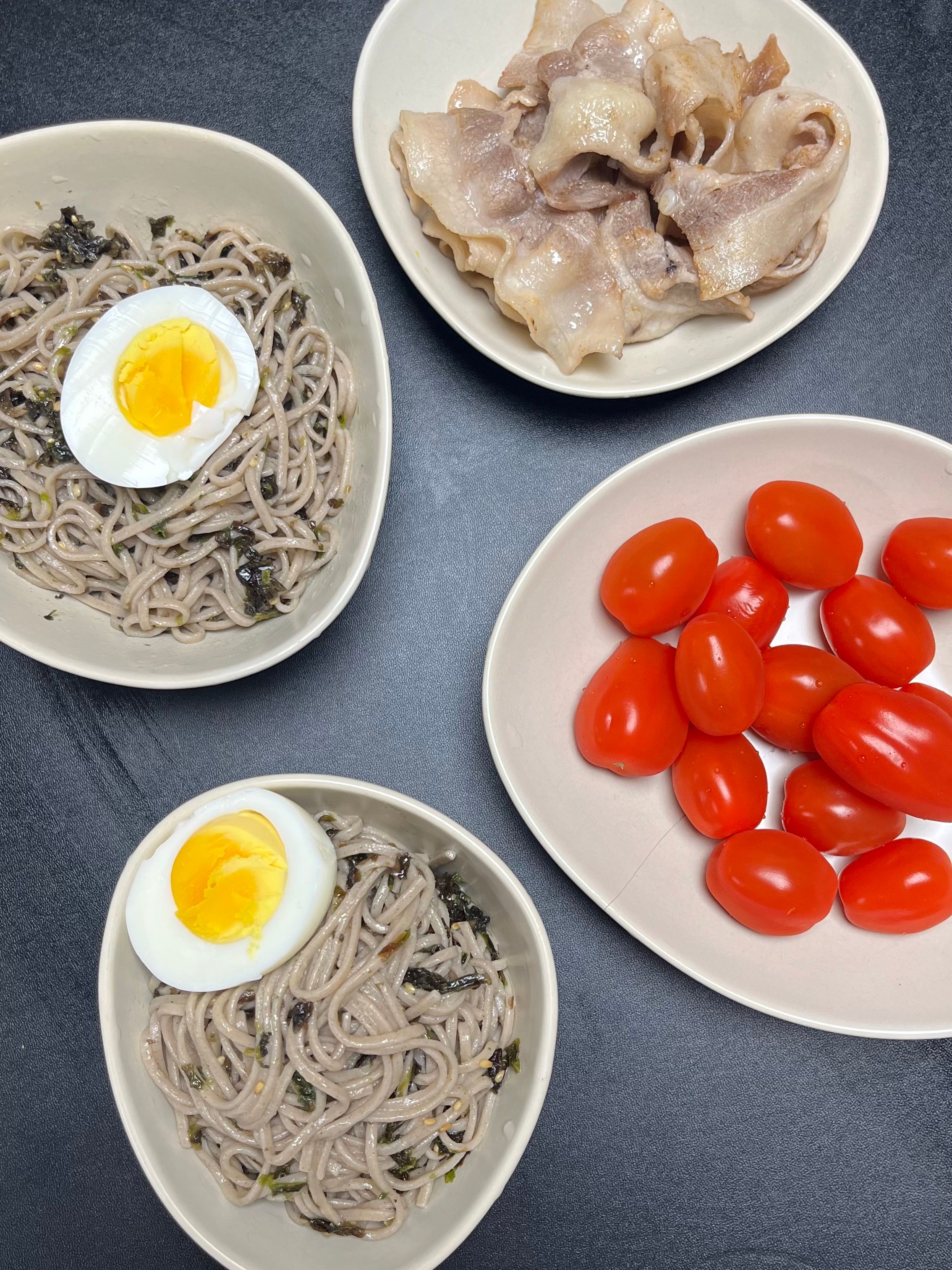 Pebble Dinnerware Set for 2 (12-Piece) user photo