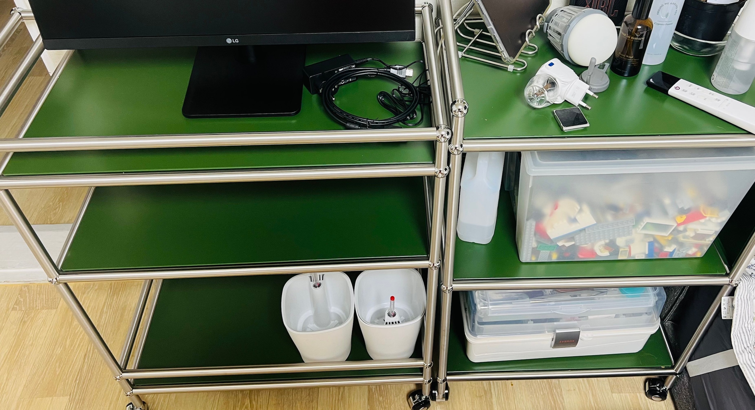 Mid-Century Modular 3-Tier Rolling Trolley user photo