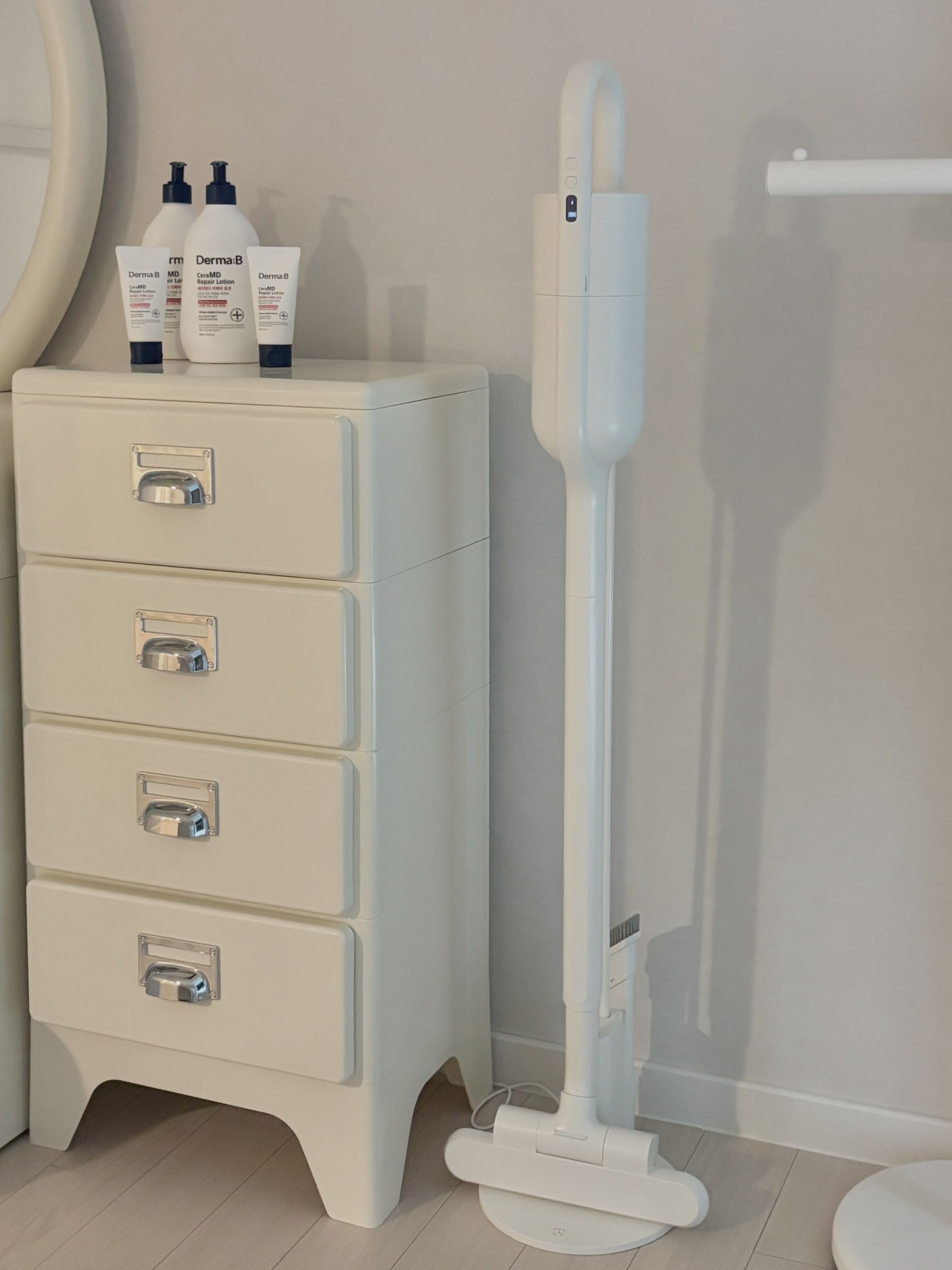 Moto Retro Double Drawer Cabinet user photo