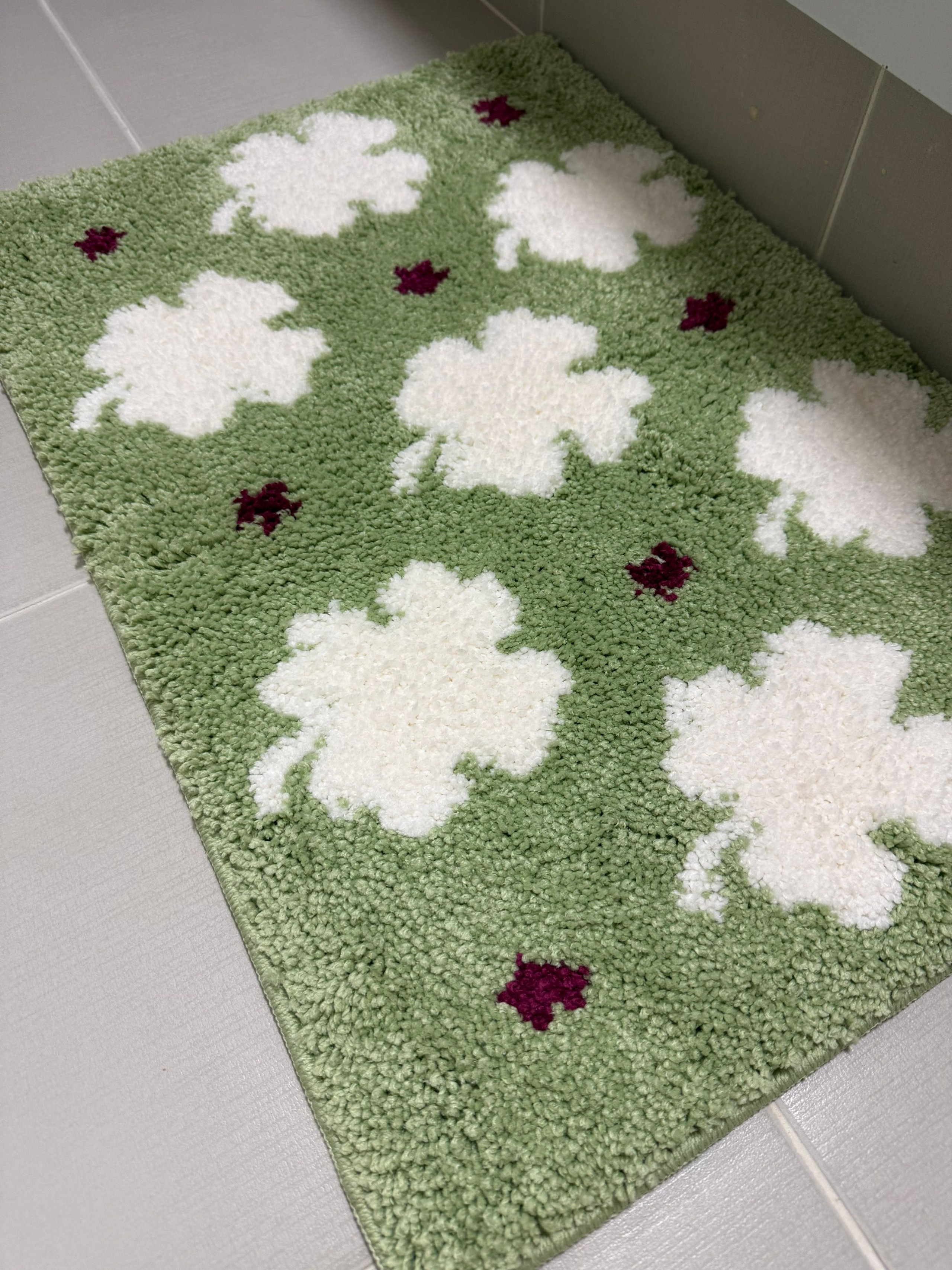 Clover Olive Accent Rug user photo
