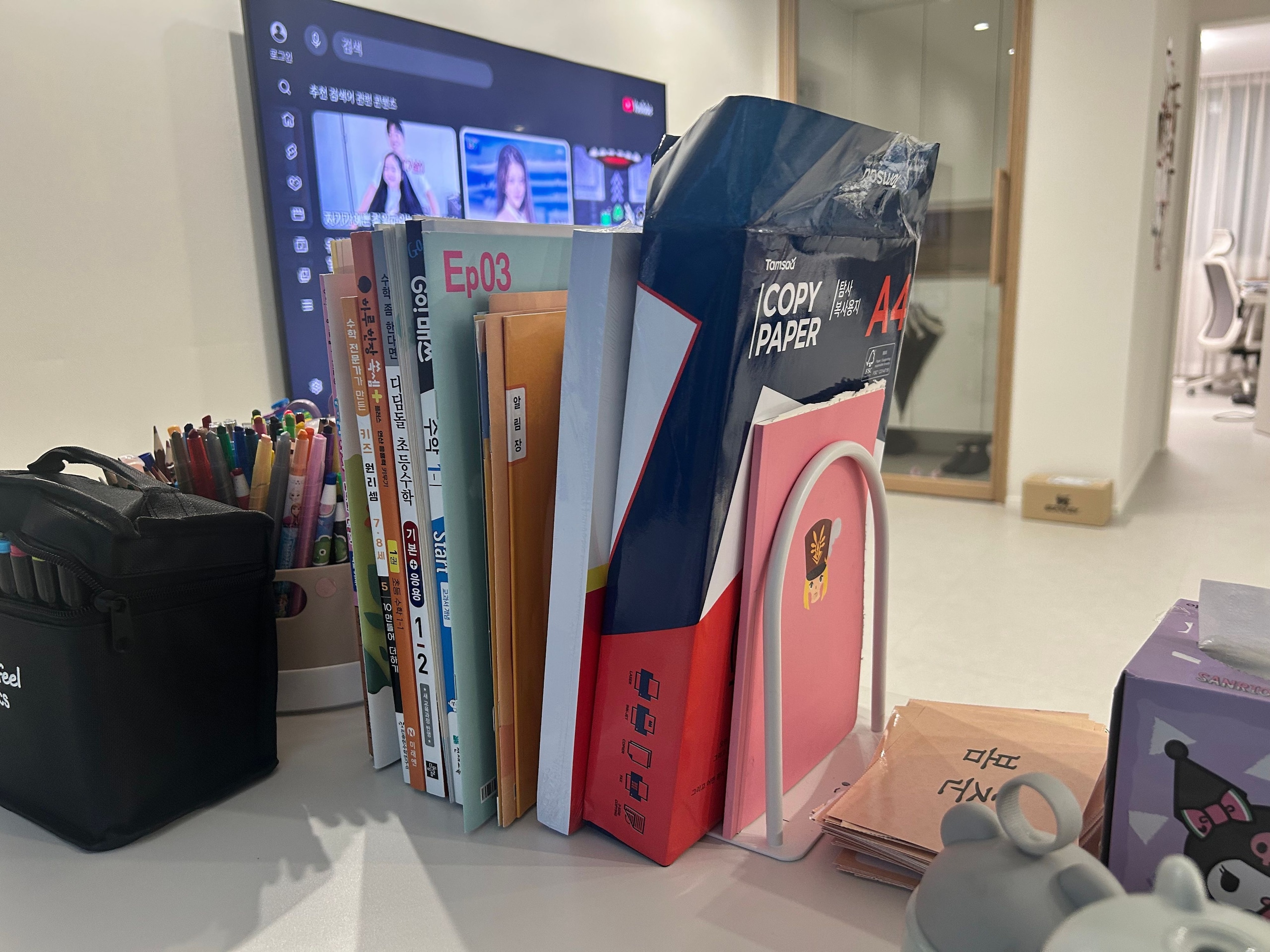 U-Steel Metal Bookend Organizer user photo