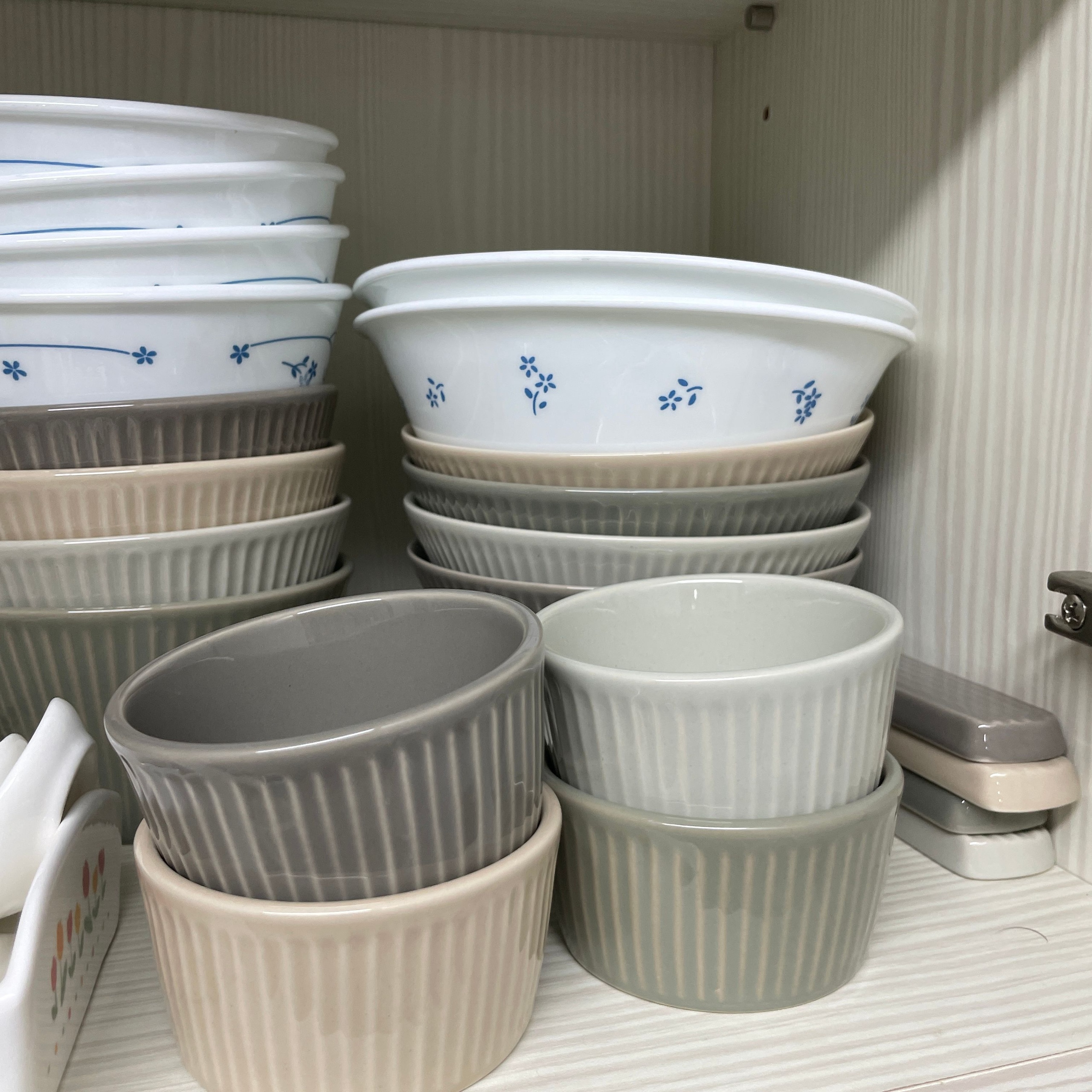 Lining Dinnerware & Plate Home Set for 2 (16-Piece) user photo