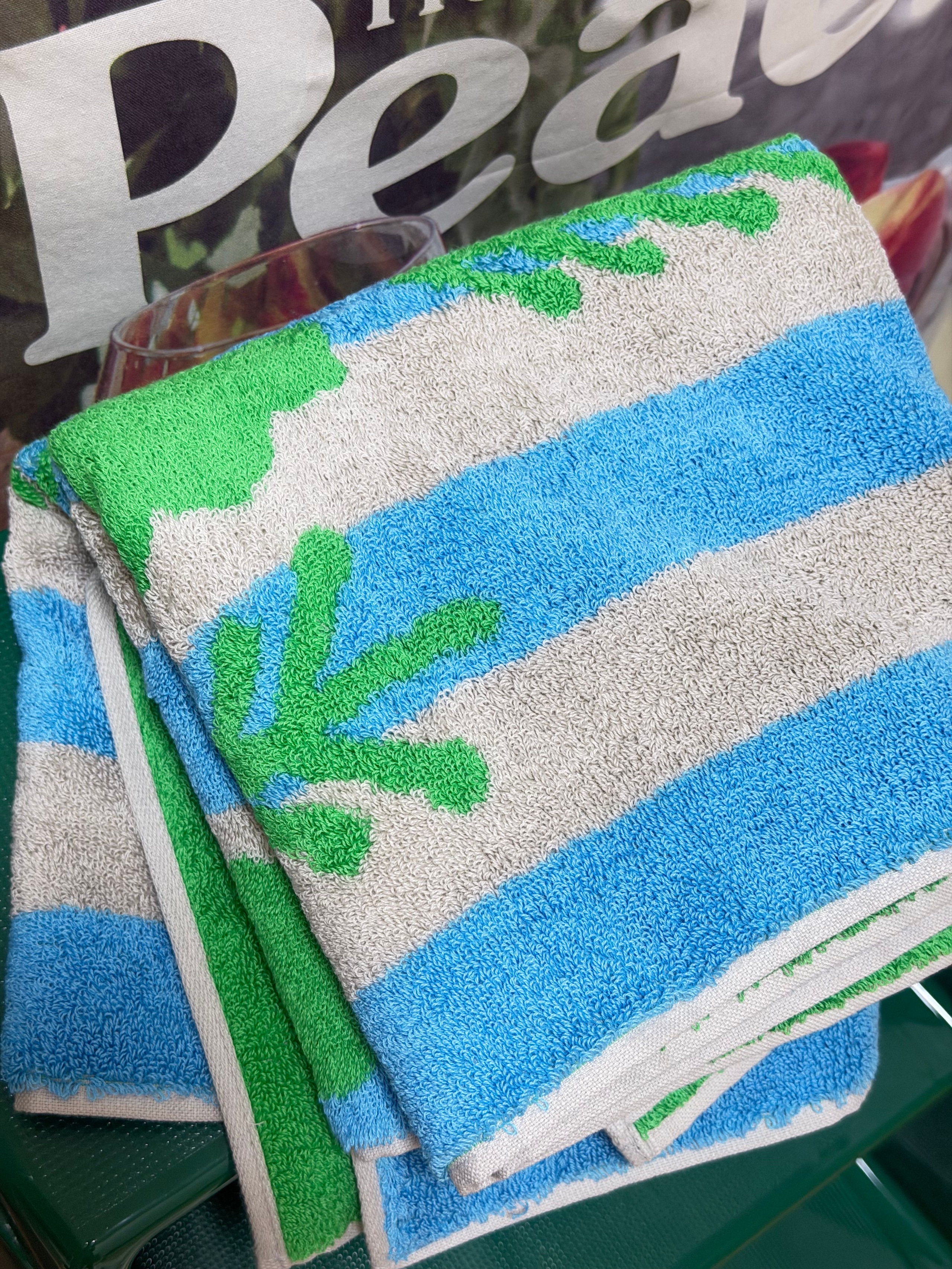 Tree Pattern Hand Towel user photo