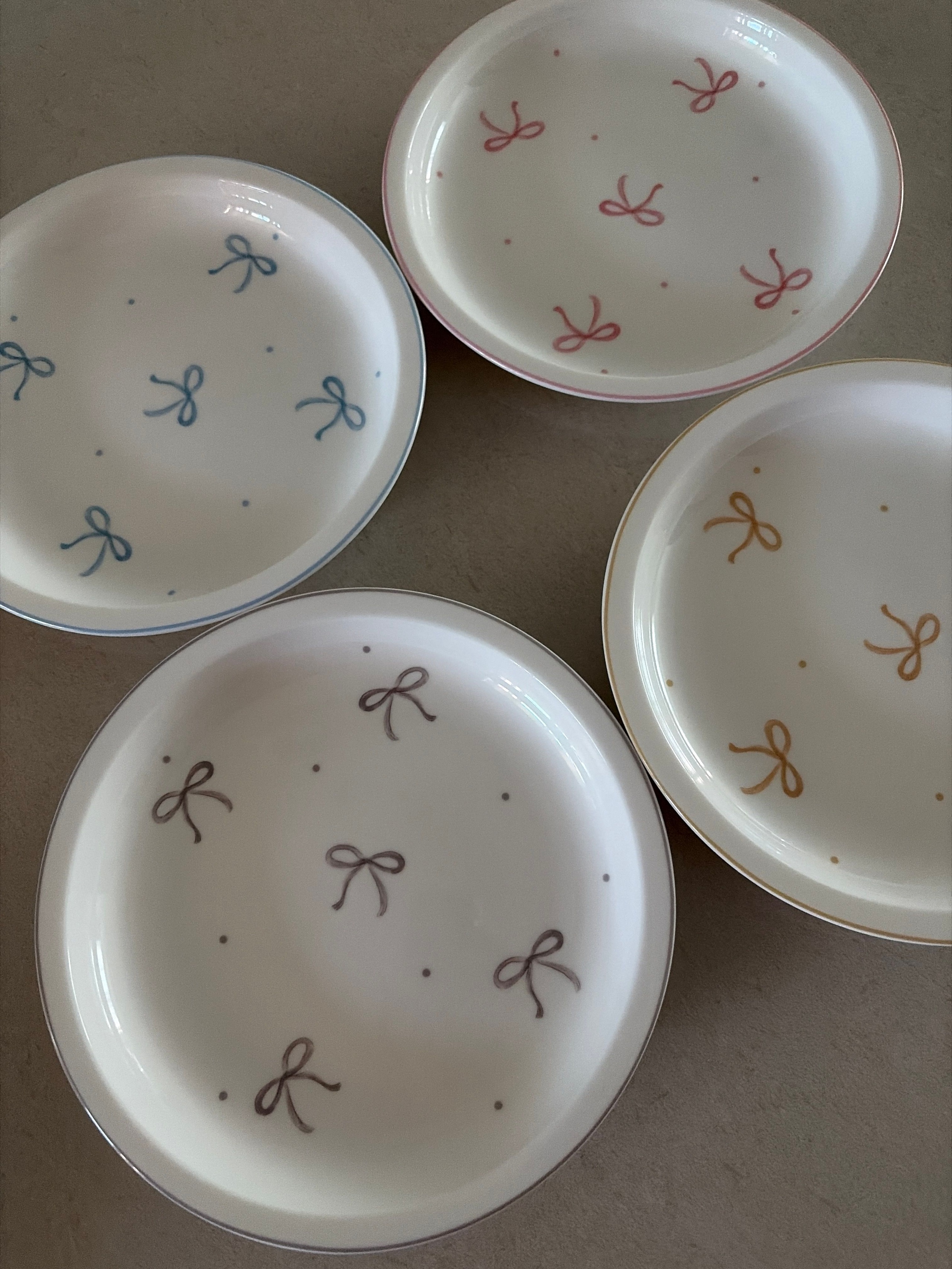 ON Pastel Ribbon Dessert Plate Set (4-Piece) user photo