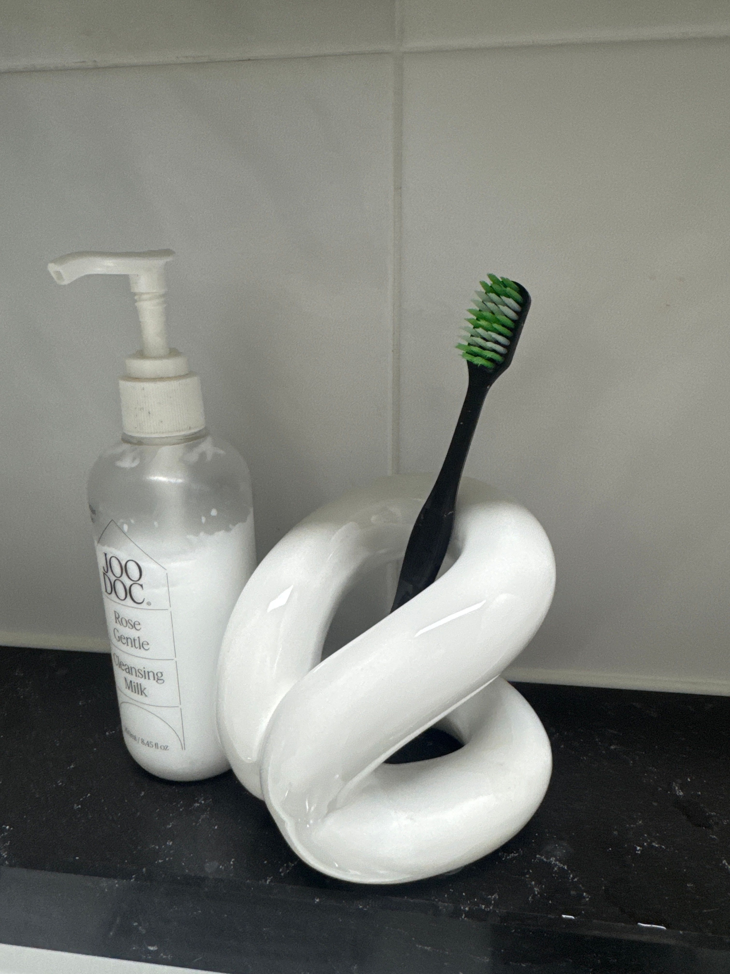 Ceramic Toothbrush Holder and Tray Set user photo