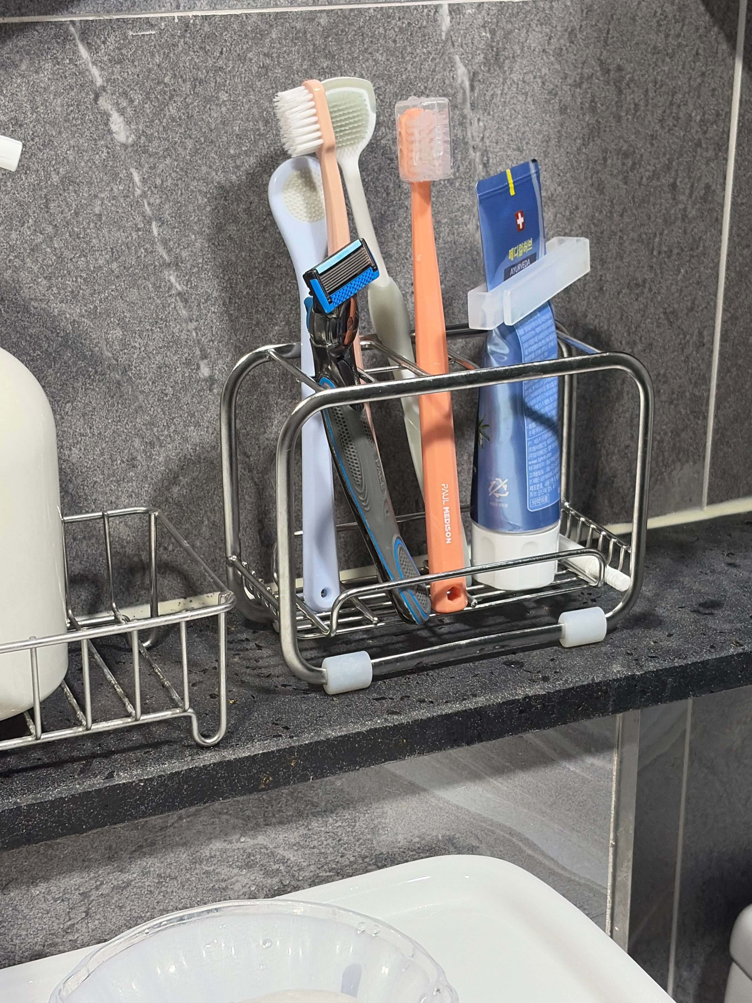 304 Stainless Steel Toothbrush Holder user photo