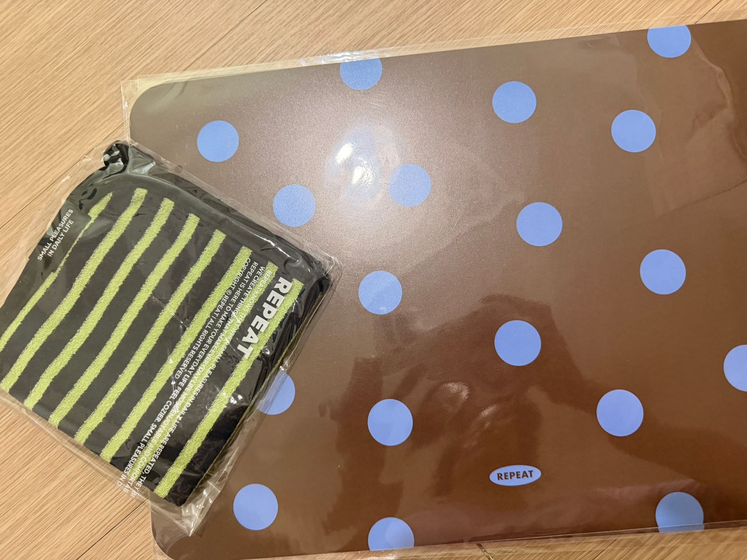 Days Reversible Table Mat Set (2-Piece) user photo