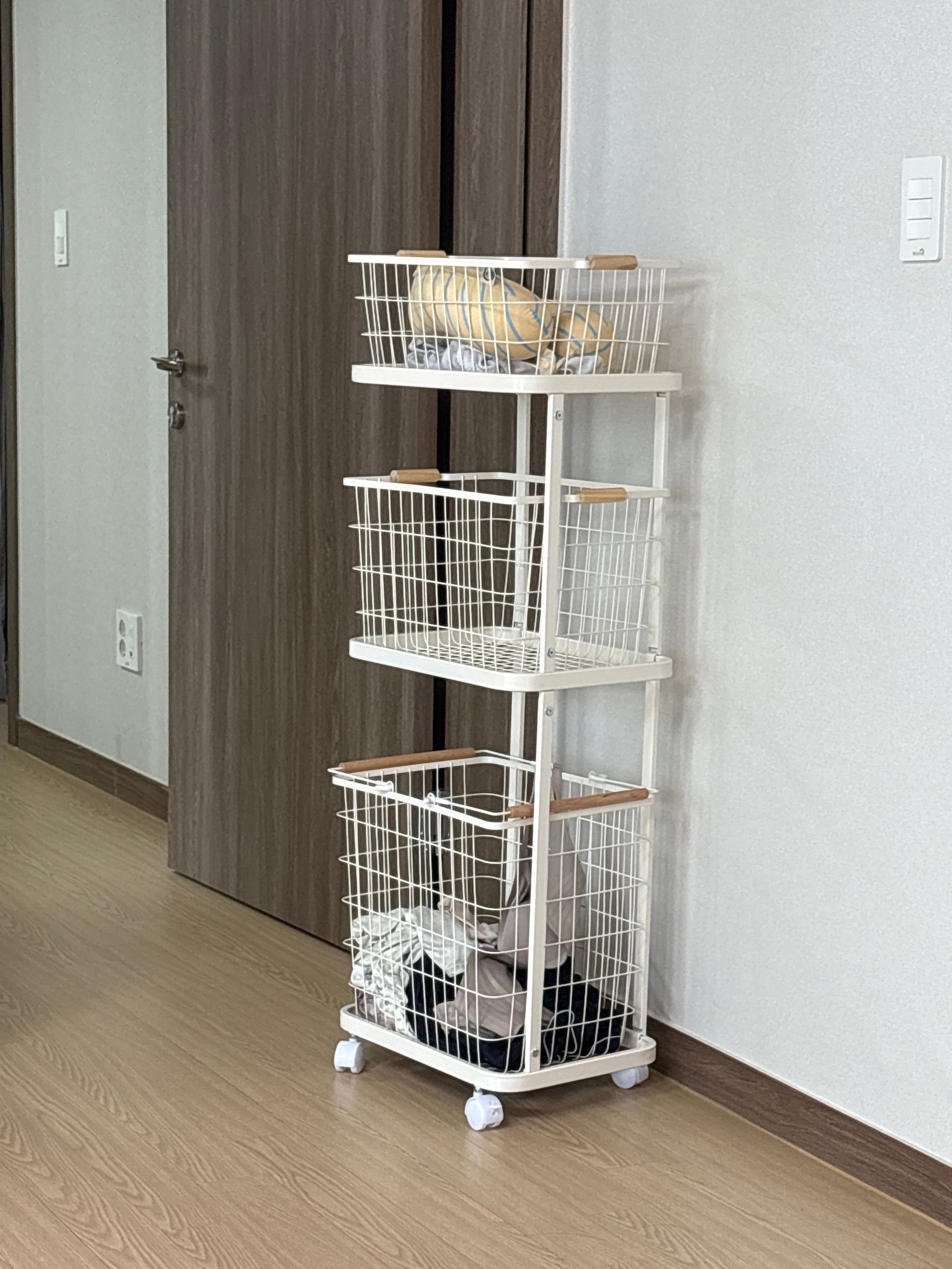 Rollbin Vibe 3-Tier Rolling Laundry Cart user photo