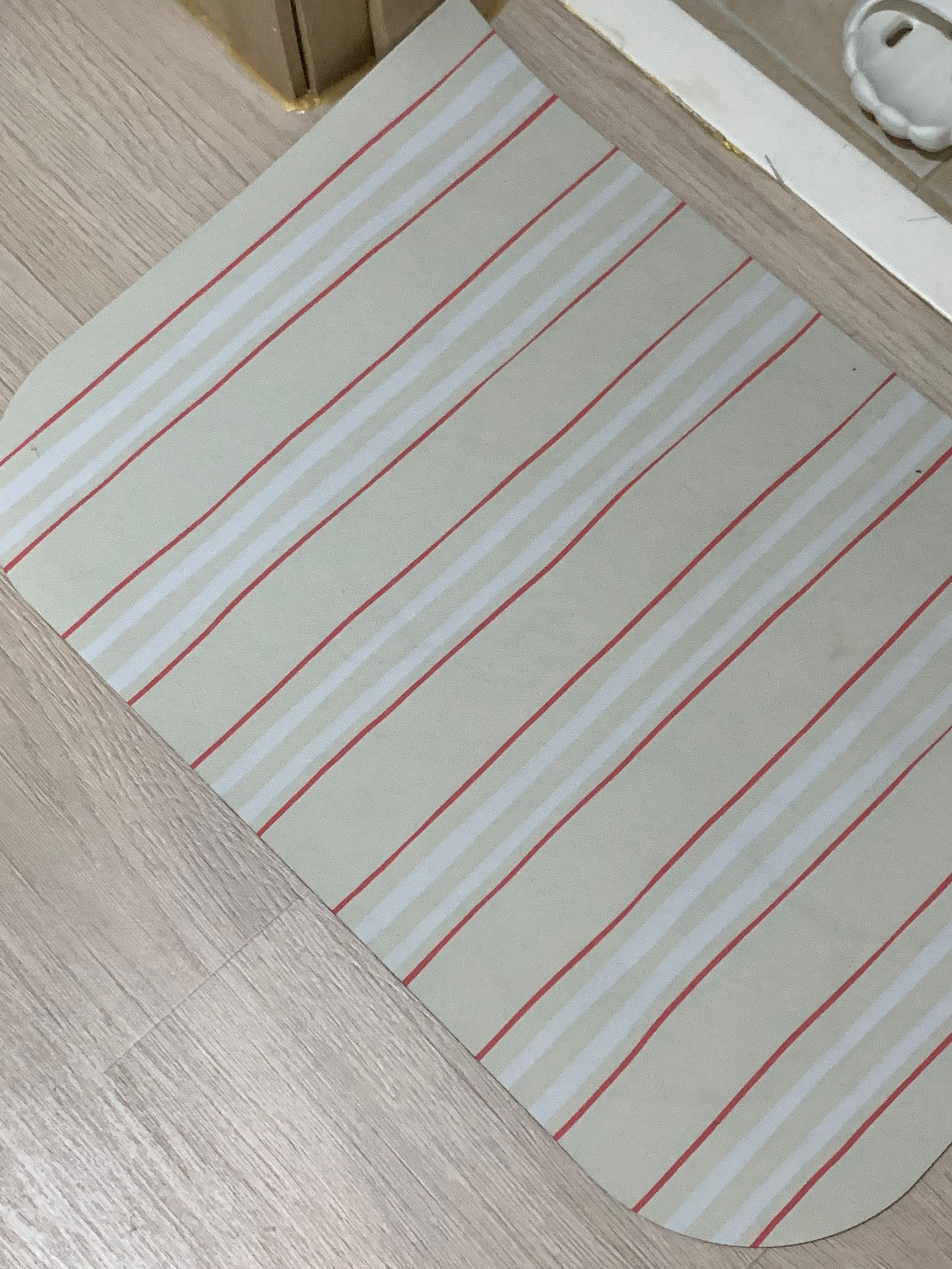 Washable Stripe Diatomite Shape Bath Mat user photo