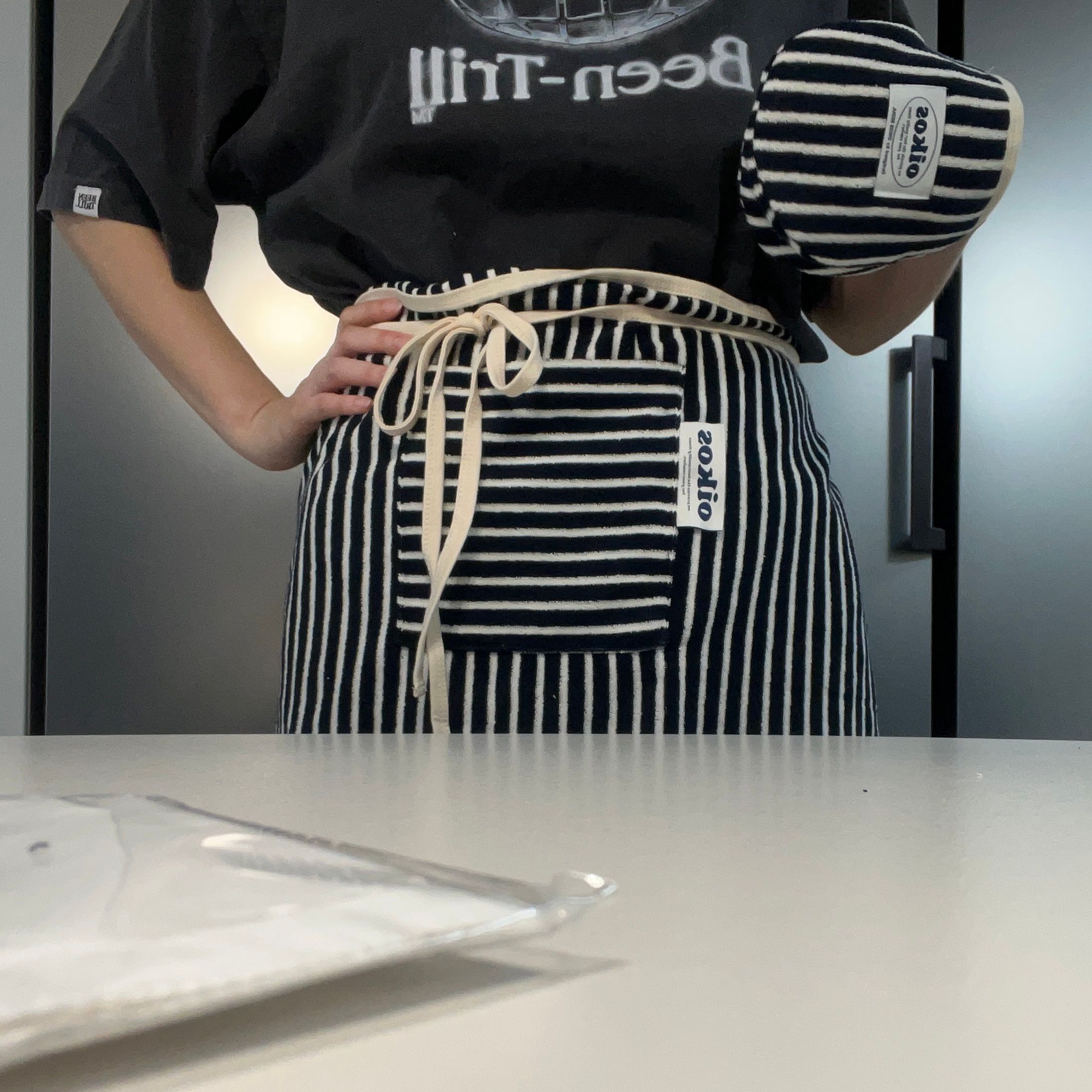 Striped Cotton Apron & Oven Mitt Set user photo