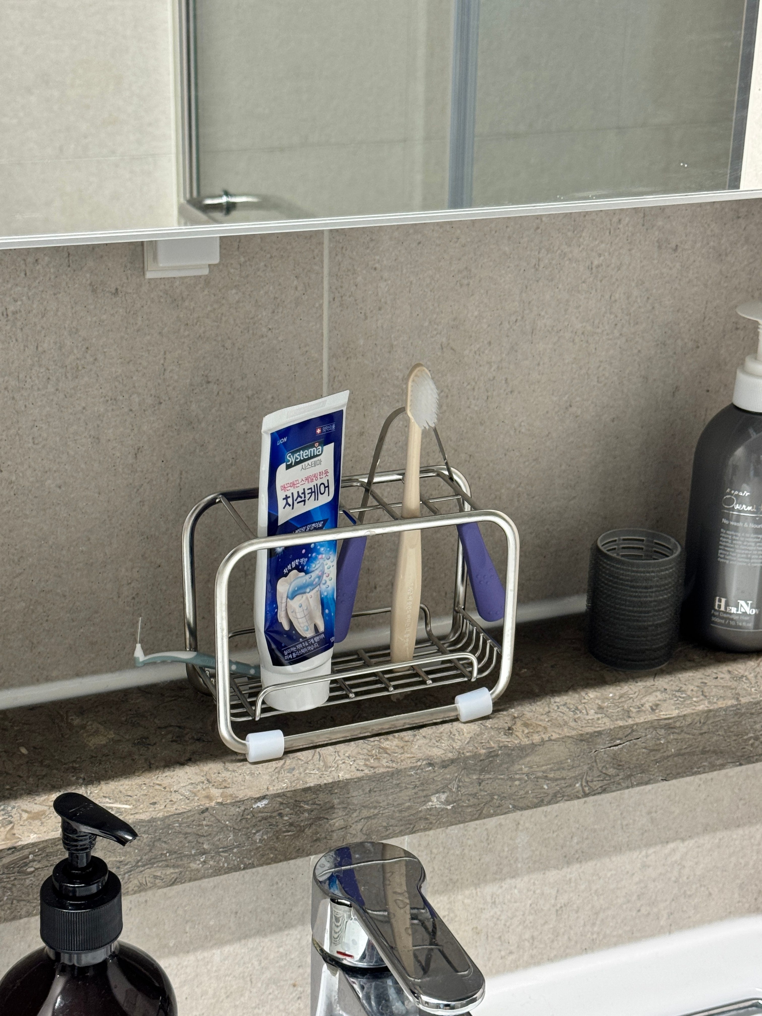 304 Stainless Steel Toothbrush Holder user photo