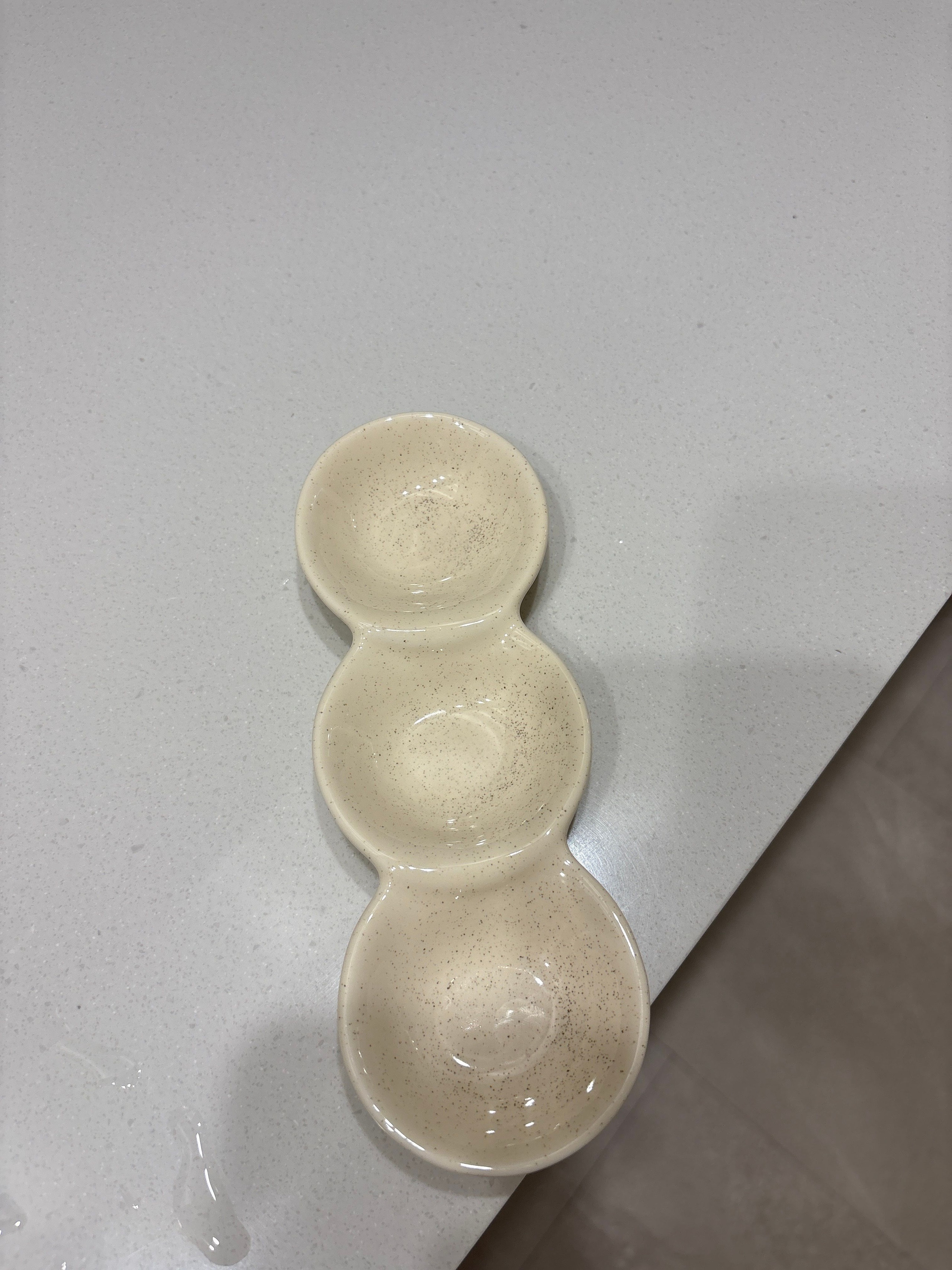 Pebbler 3-Section Divided Sauce Dish user photo