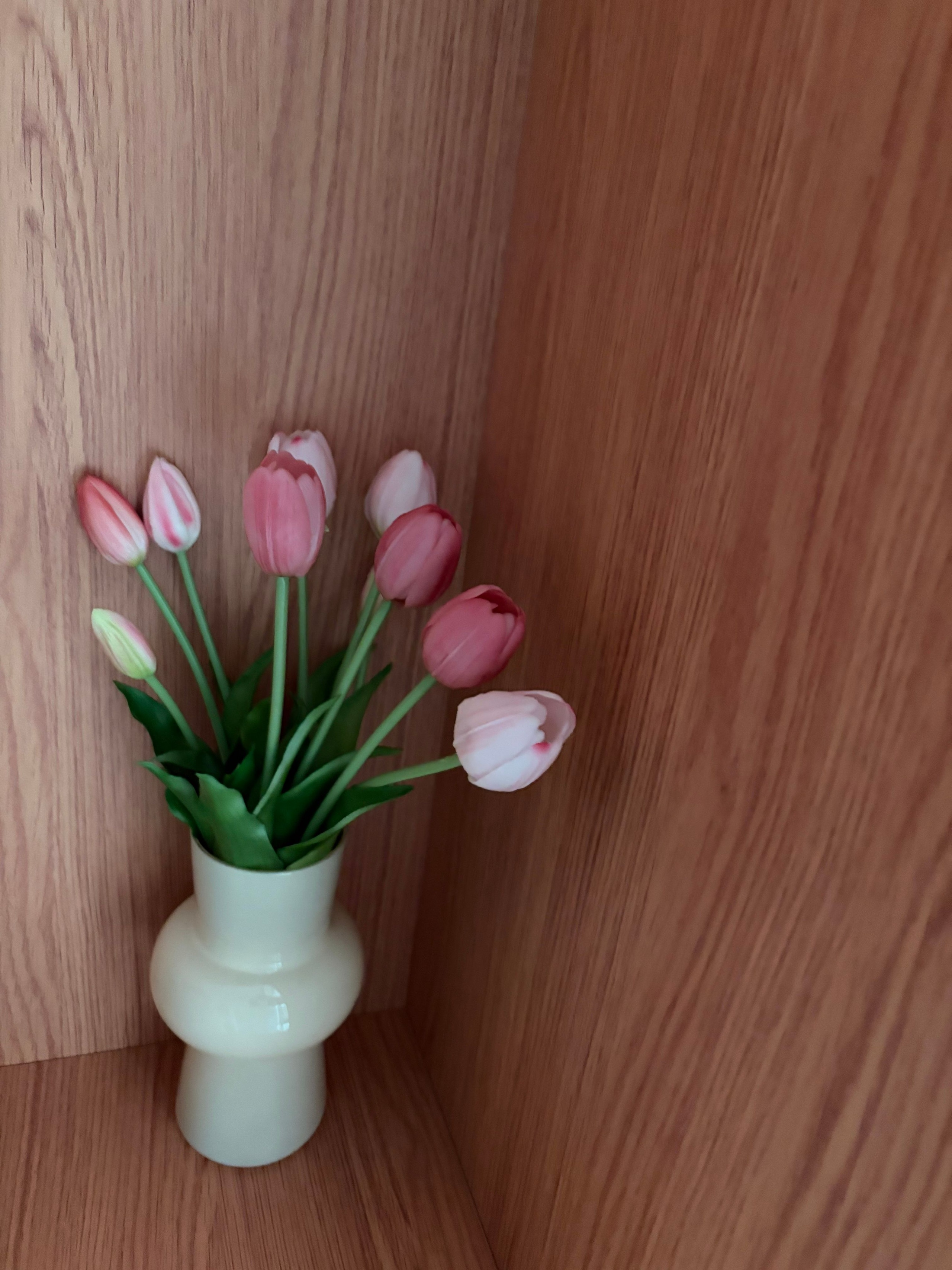 Rondi Voluminous Colored Glass Vase user photo