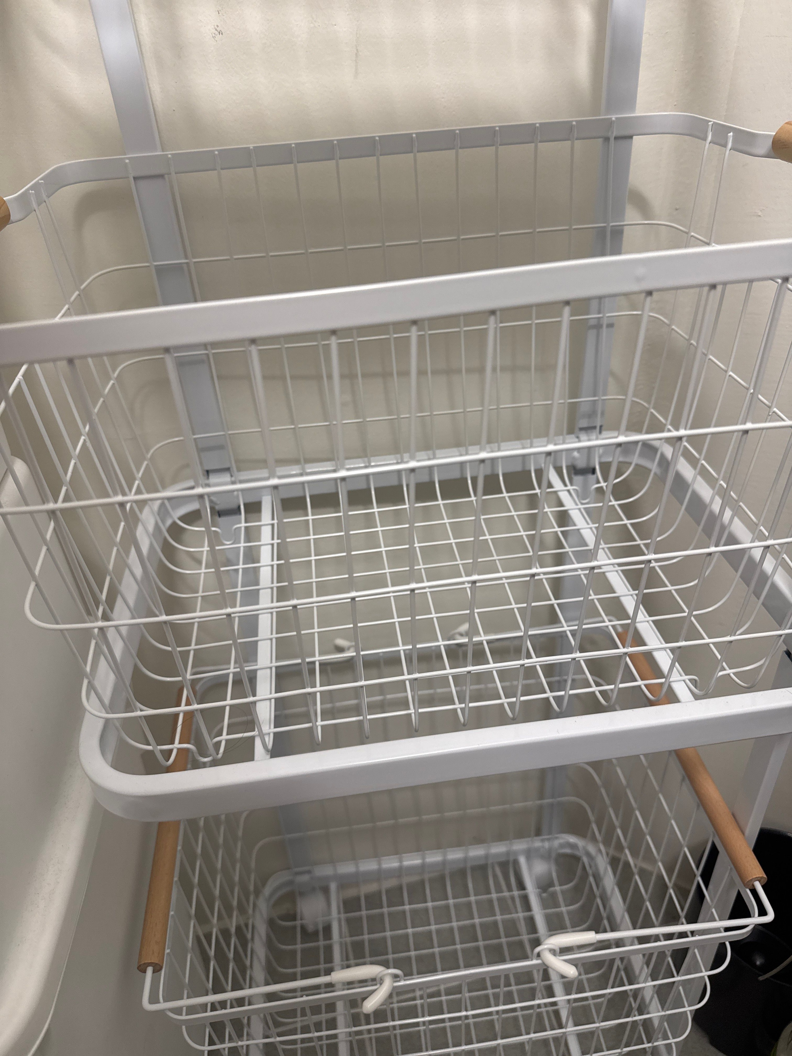 Rollbin Vibe 3-Tier Rolling Laundry Cart user photo