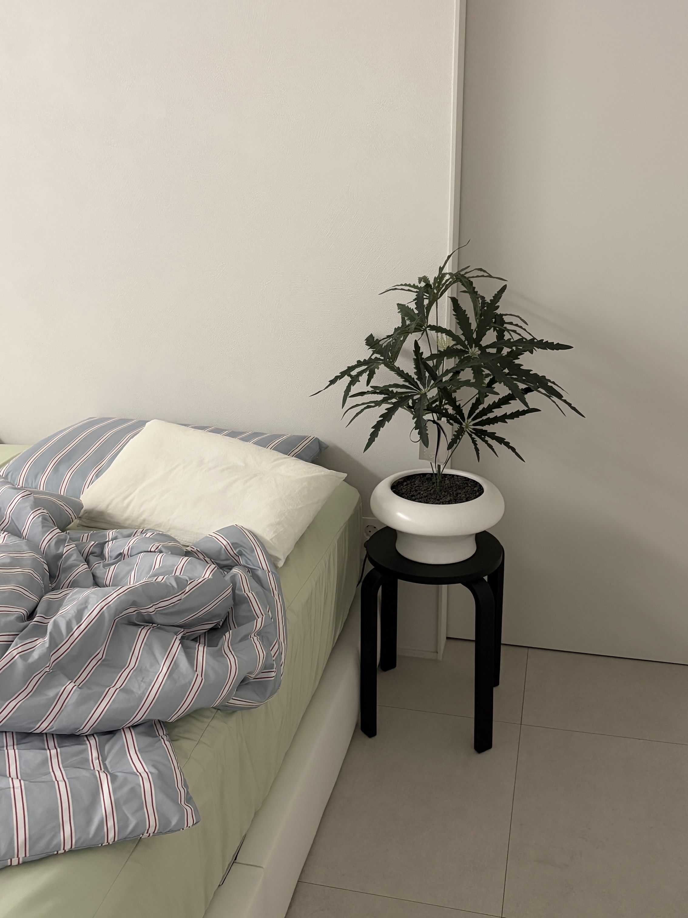 Self-Warming Stripe Comforter Set user photo