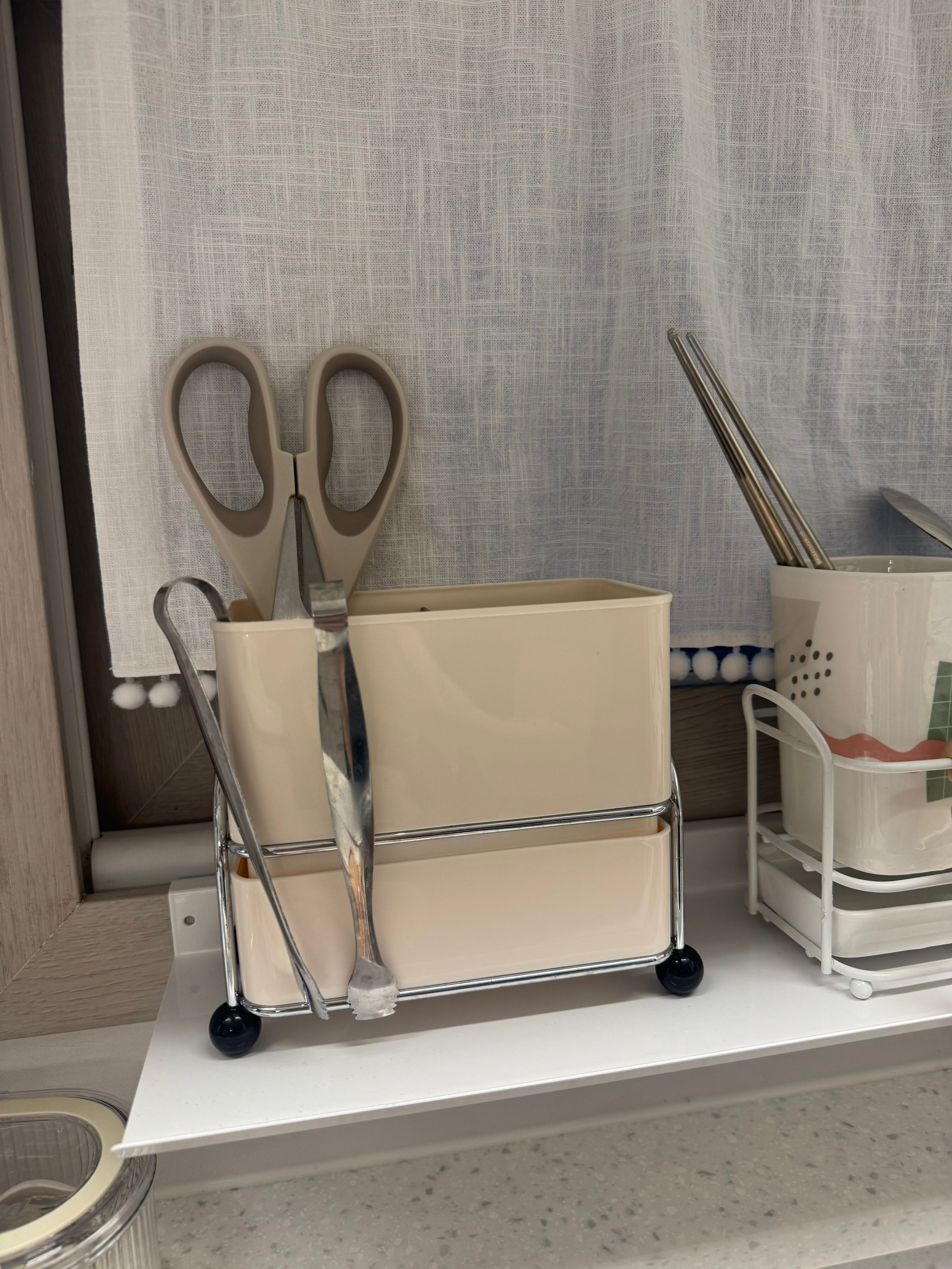Bauhaus 2-Compartment Draining Cutlery & Utensil Holder user photo