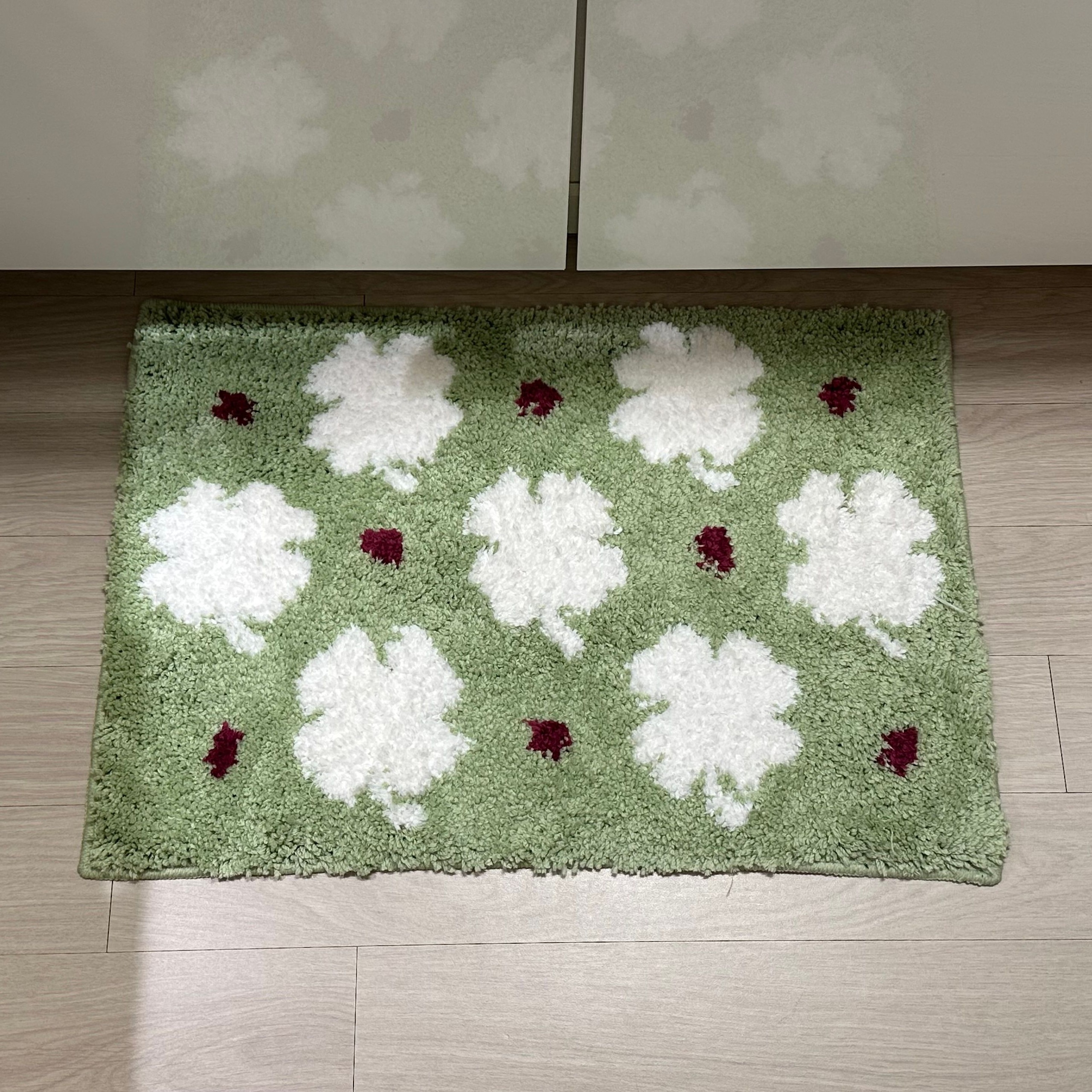 Clover Olive Accent Rug user photo