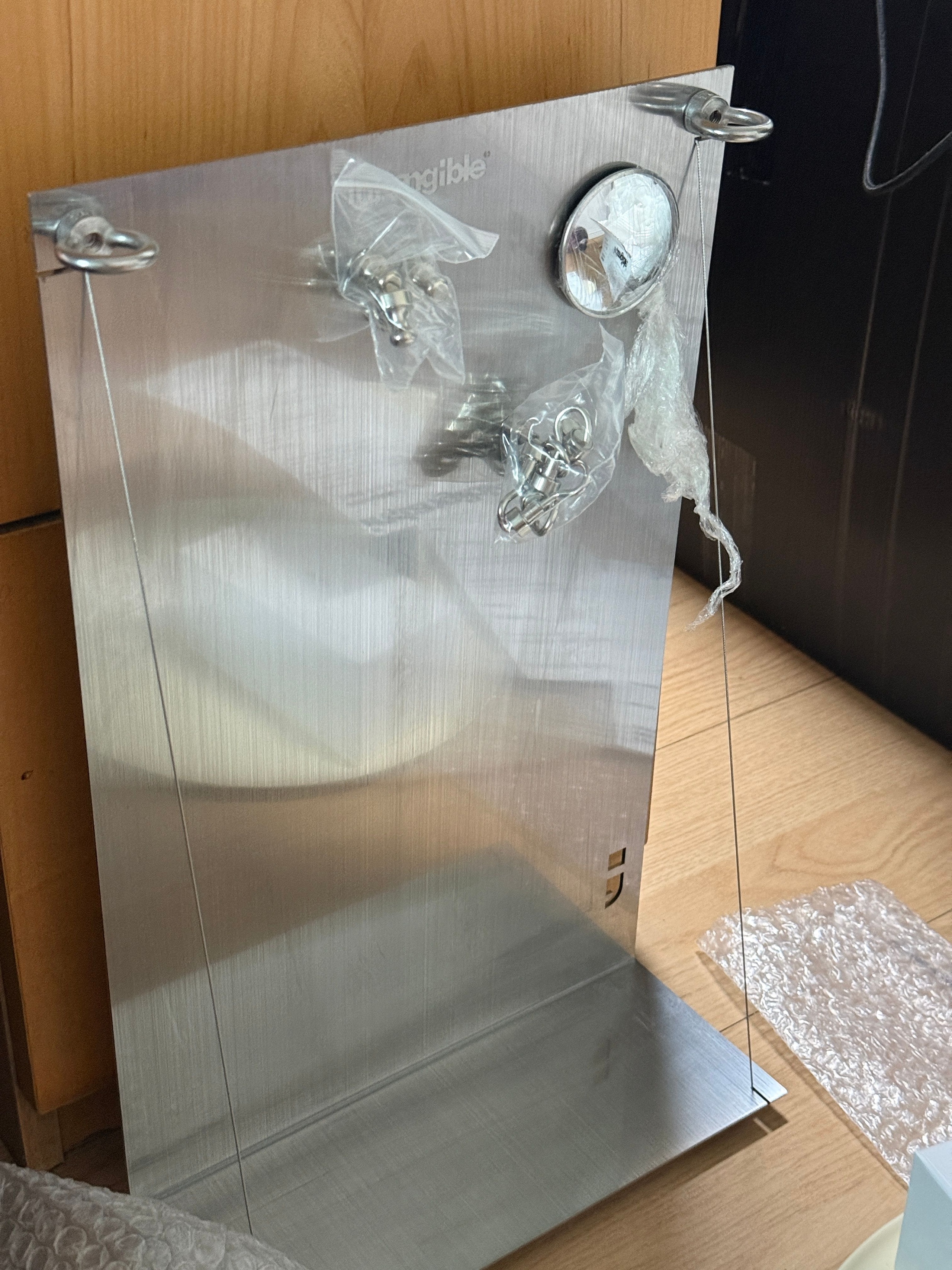 Magnetic Stainless Steel Wall Organizer user photo