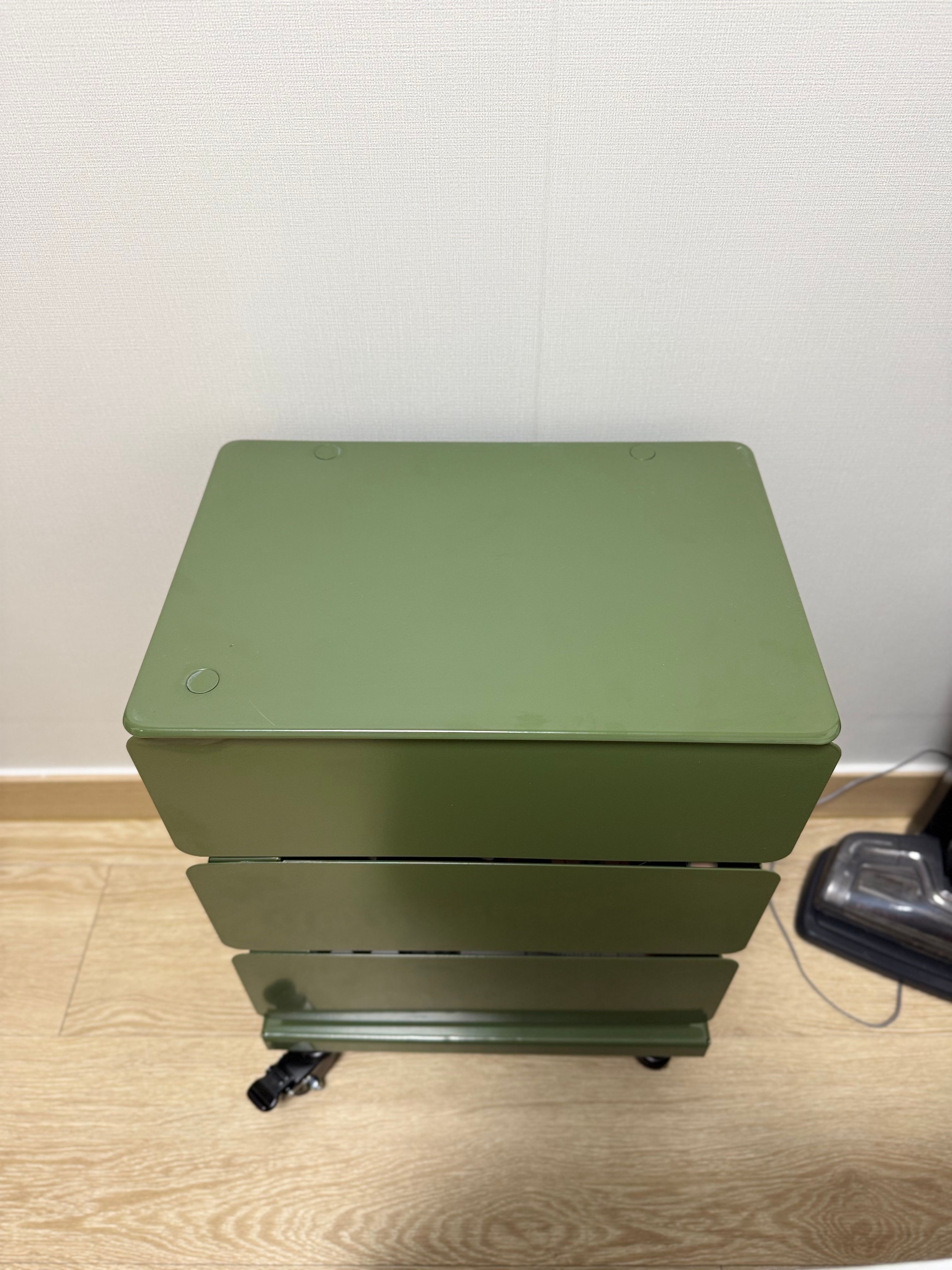 Tower Rotating Drawer Trolley user photo