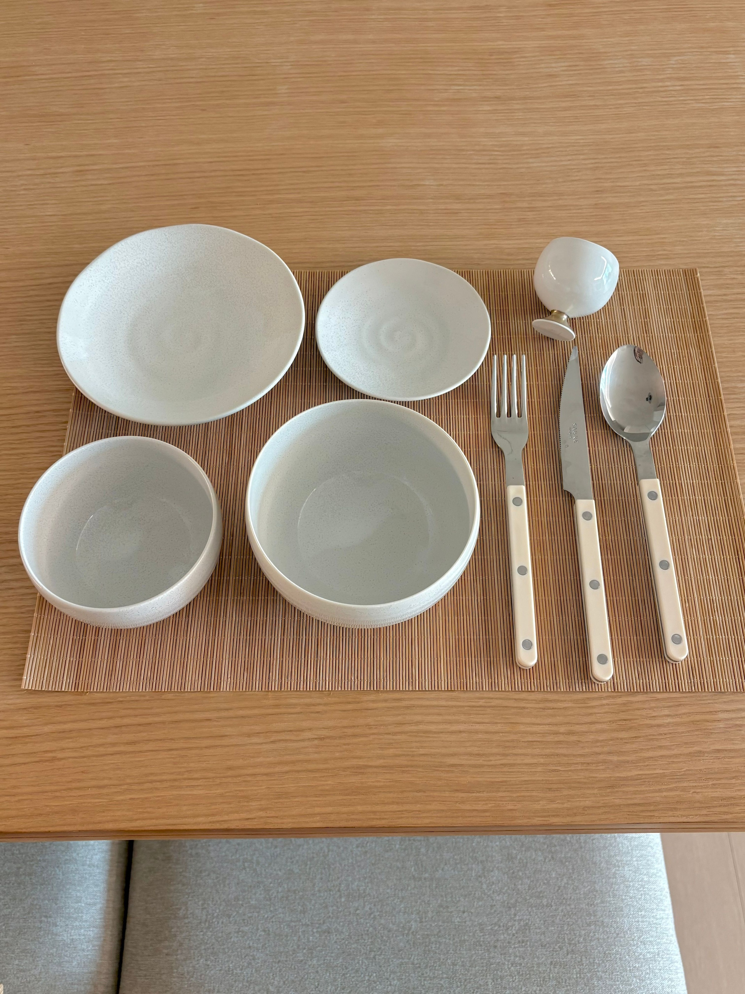 LeBlanc Moon Jar Dinnerware Set for 2 (12-Piece) user photo