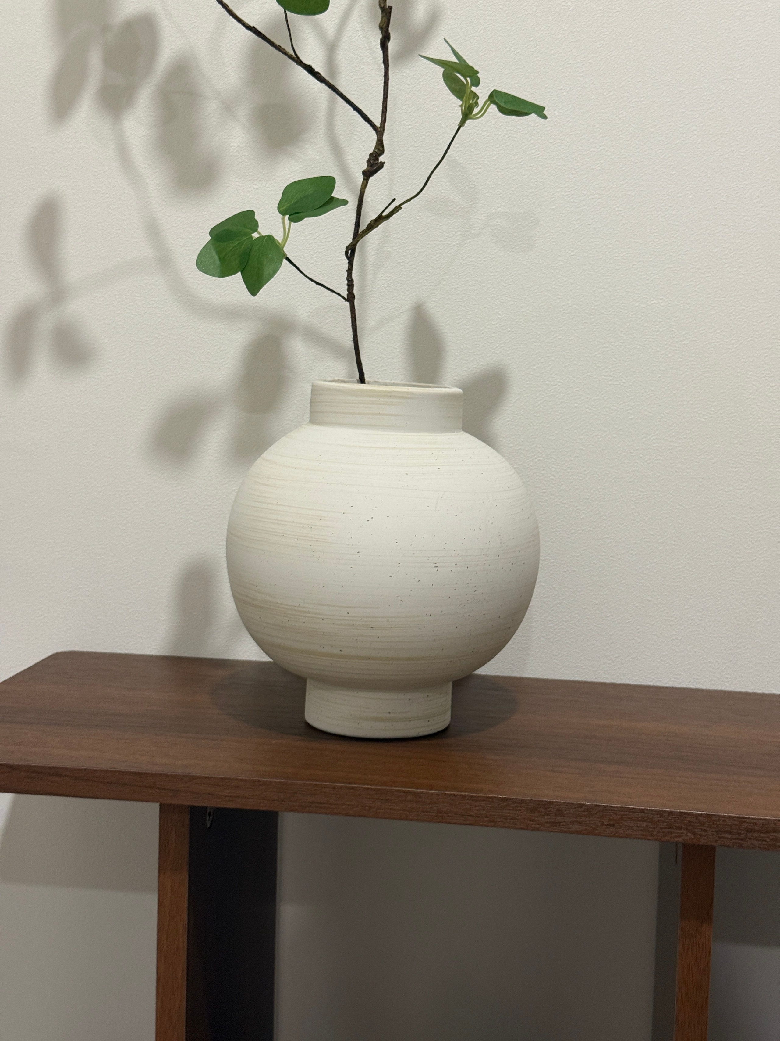 Large Round Terracotta Ceramic Vase Object user photo