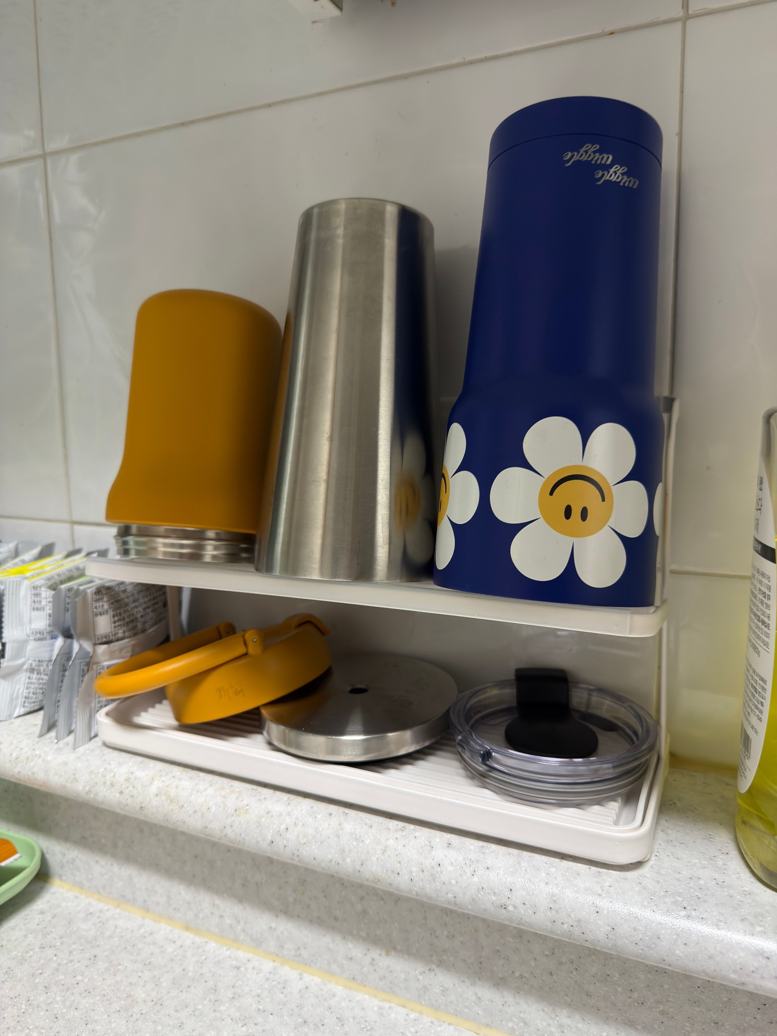 Cup & Mug Drying Rack with Drain Tray user photo