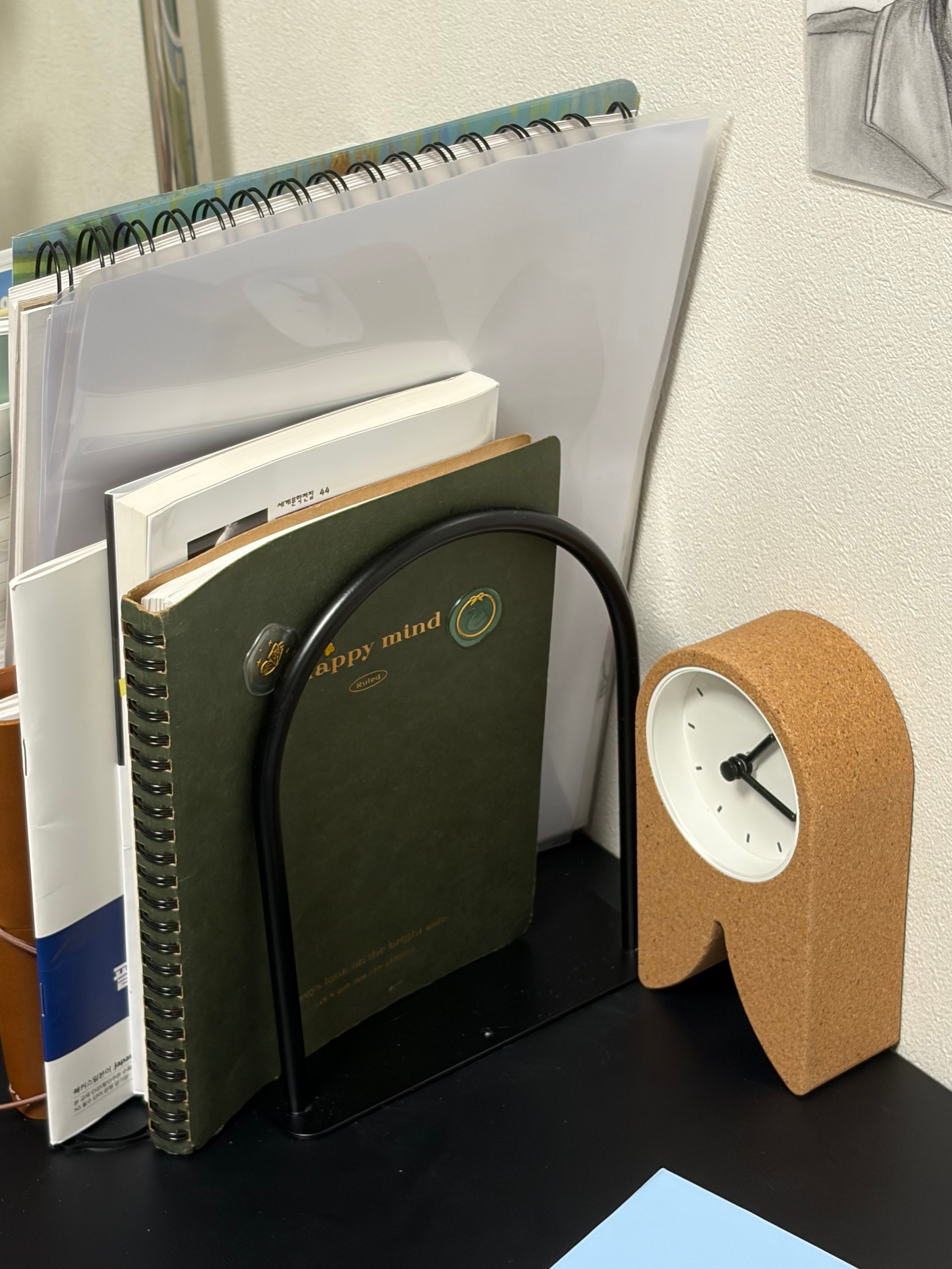 U-Steel Metal Bookend Organizer user photo