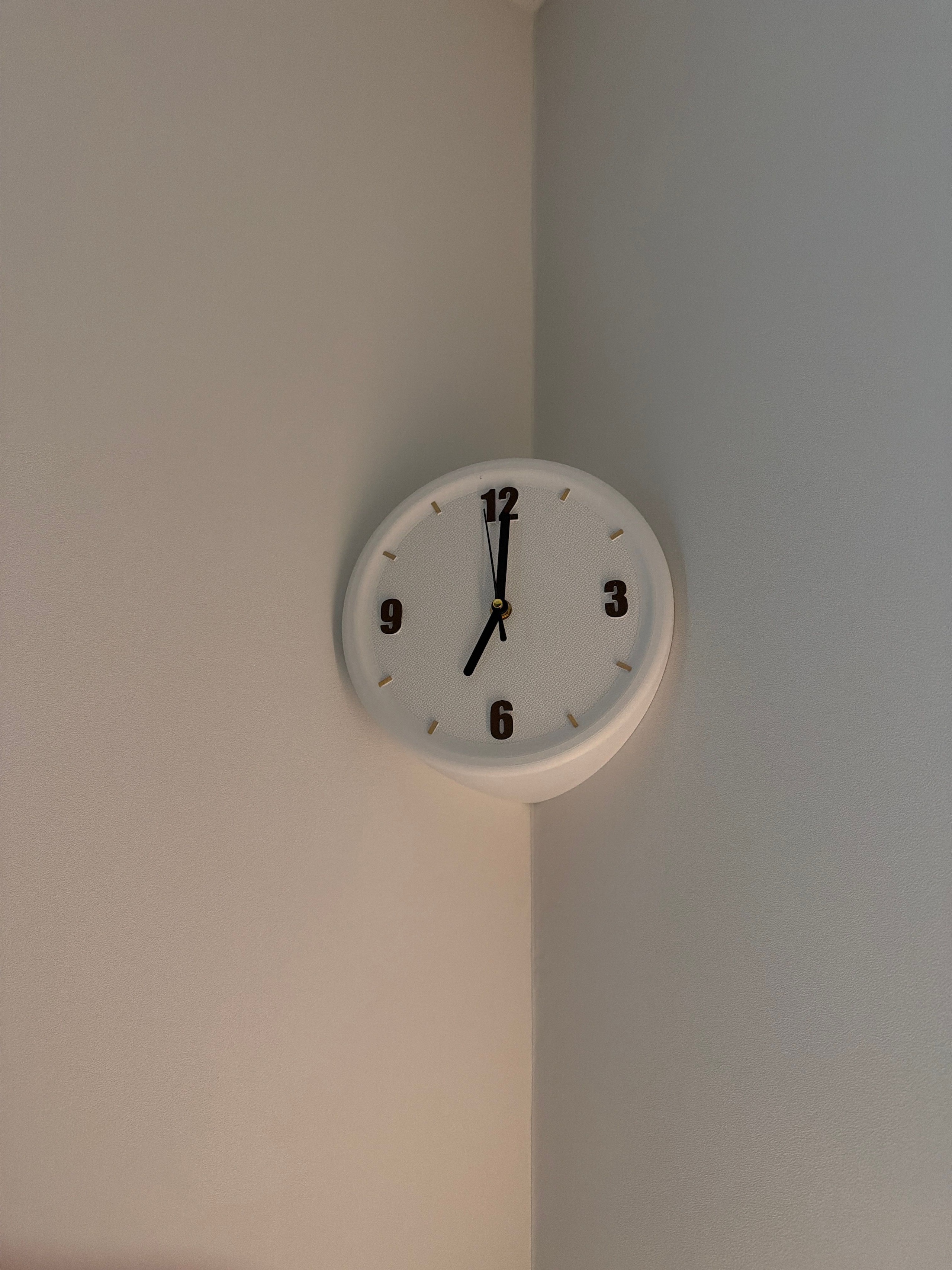 DIY Corner Wall Clock user photo