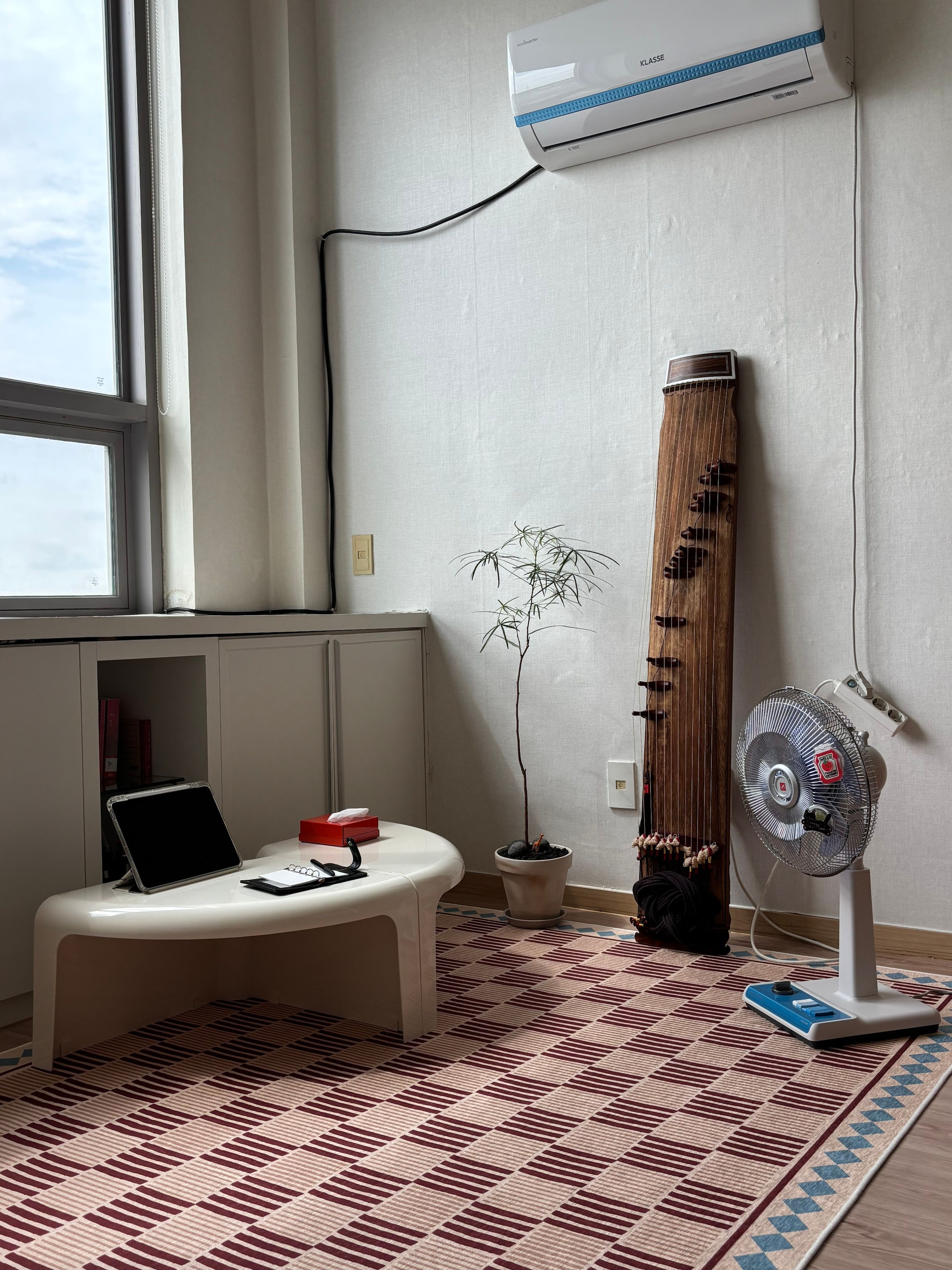 Quarter Modular Round Coffee Table user photo