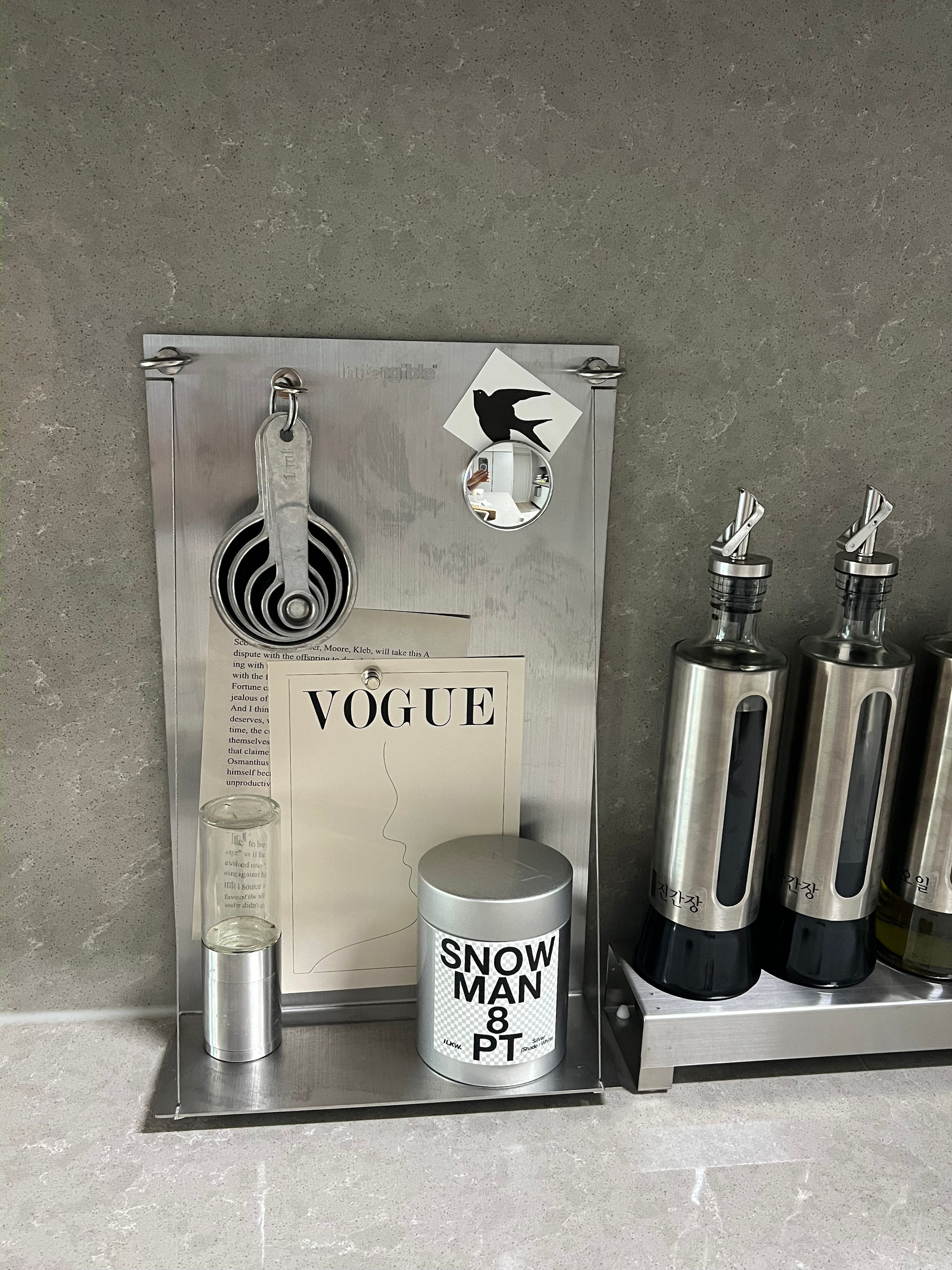 Magnetic Stainless Steel Wall Organizer user photo