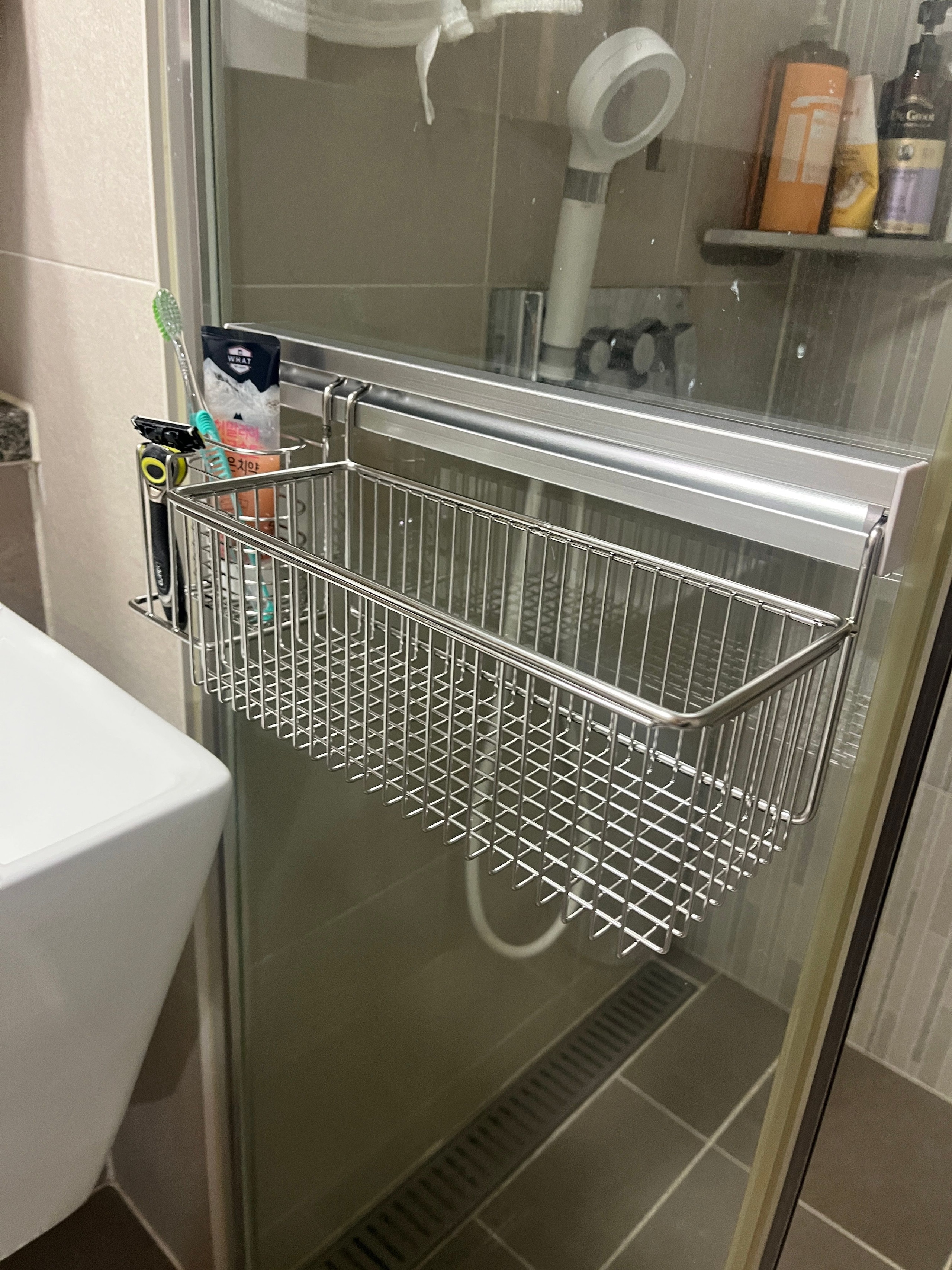 Modular Wall Rail Storage Organizer user photo