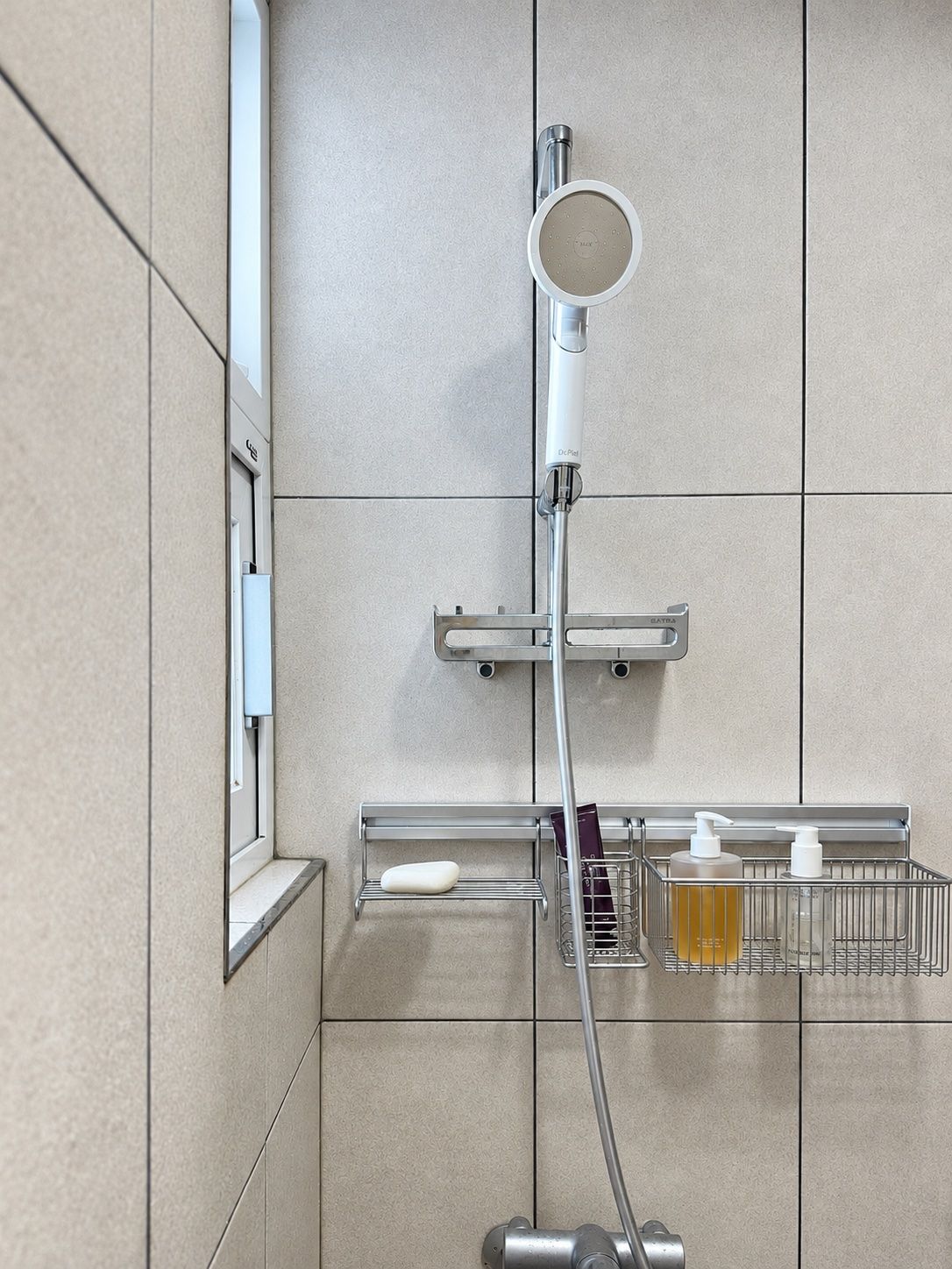 Modular Wall Rail Storage Organizer user photo