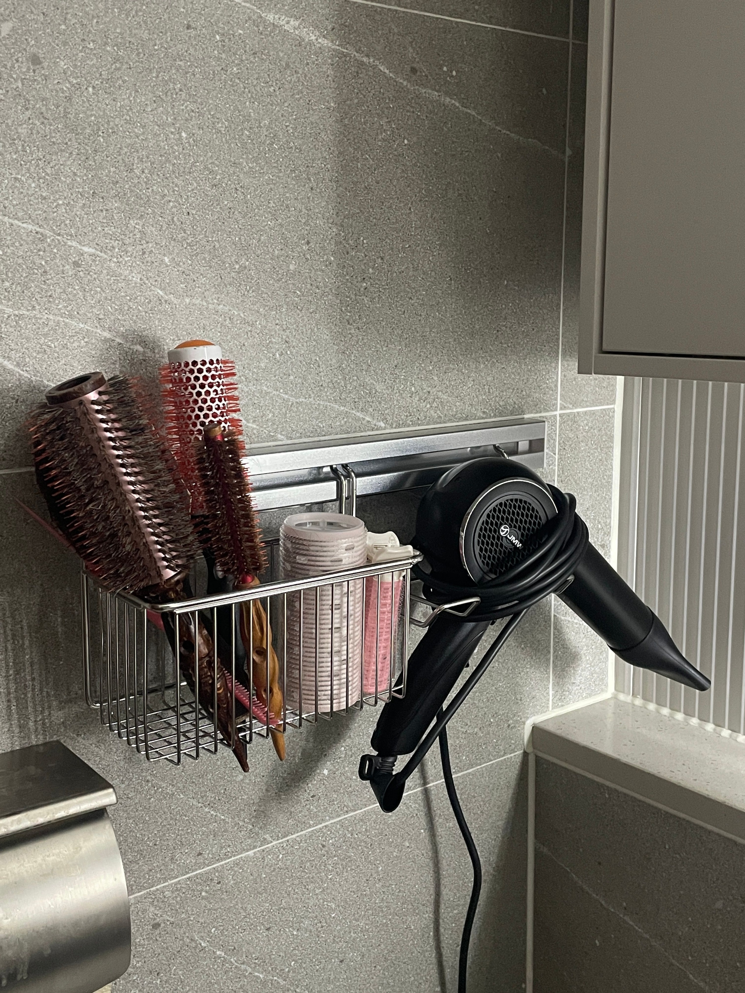 Modular Wall Rail Storage Organizer user photo