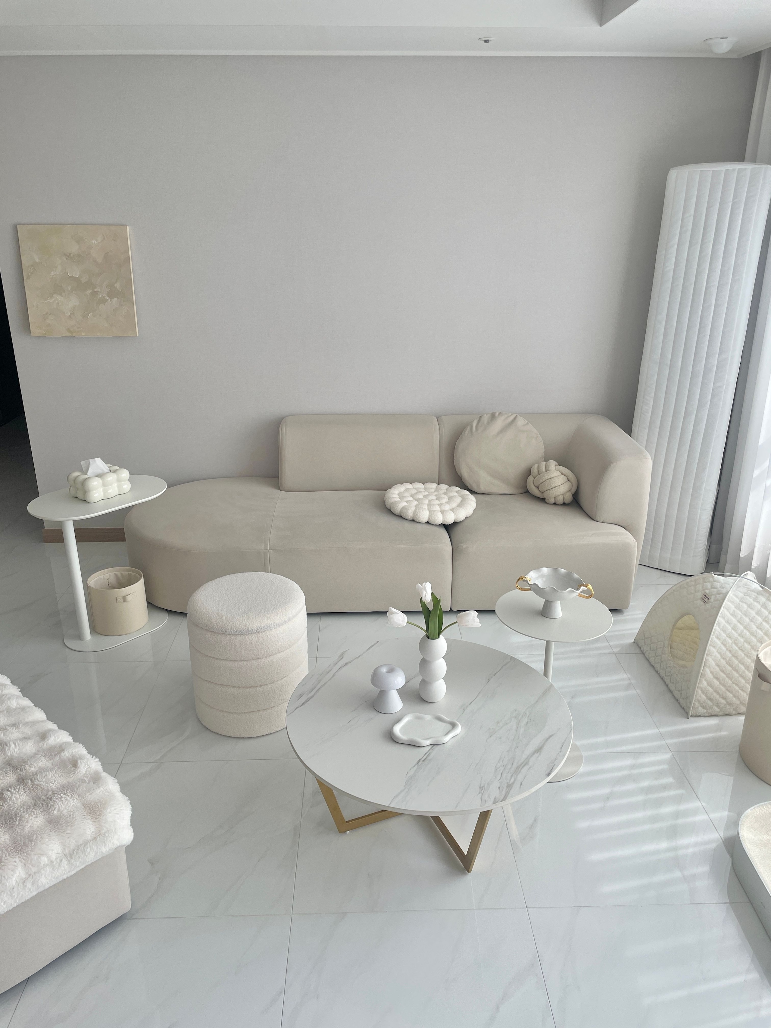 Modern Round Metal Side Table user photo
