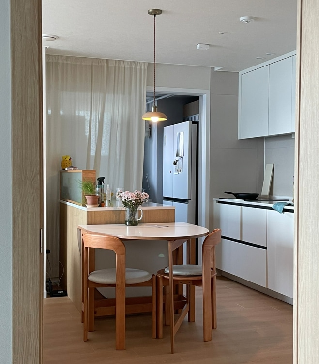 Solid Wood Curve Back Dining Chair user photo