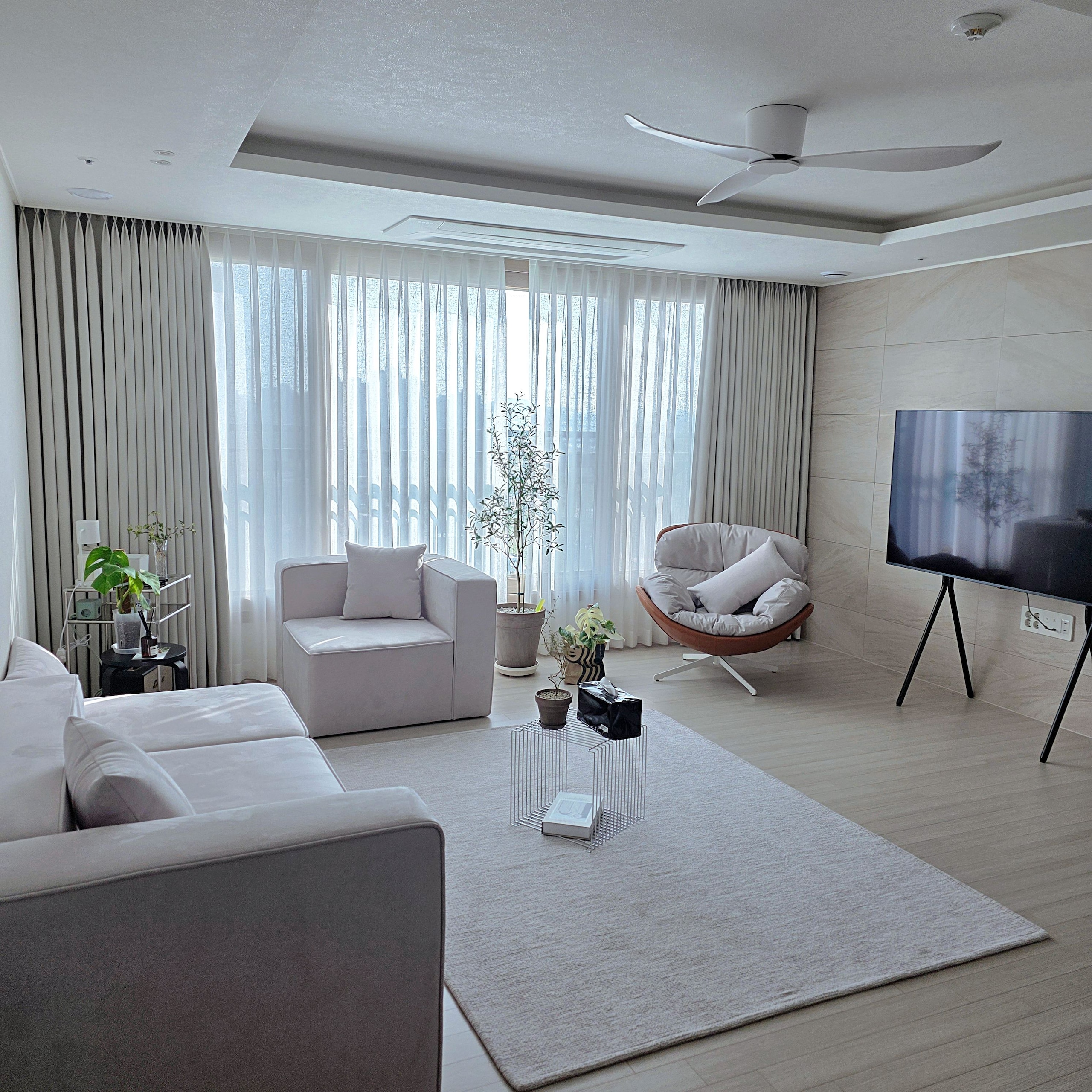 Open Wire Cube Table user photo