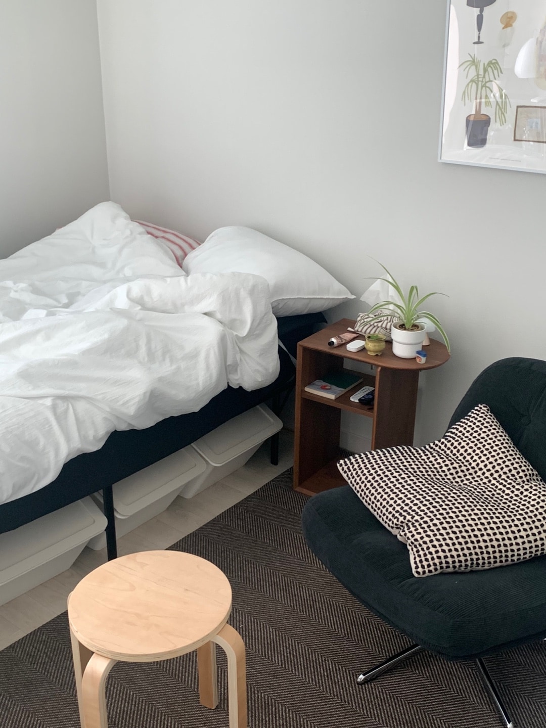 Convertible Side Table & Shelf user photo