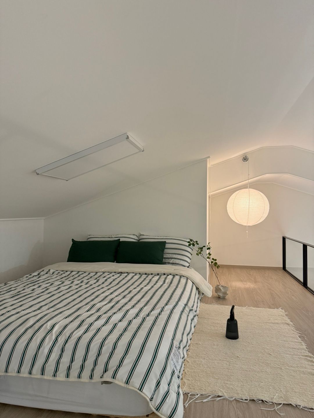 Deep Sleep Stripe All Season Comforter Set user photo