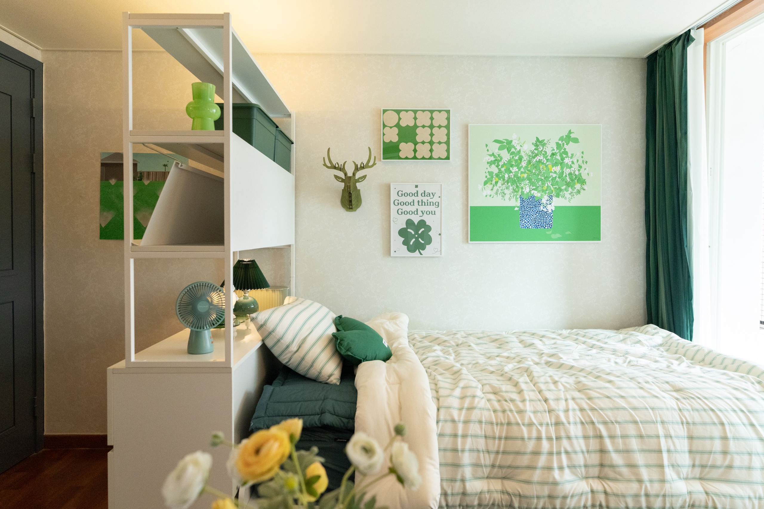 Slow Lines Fitted Pad Bedding Set user photo