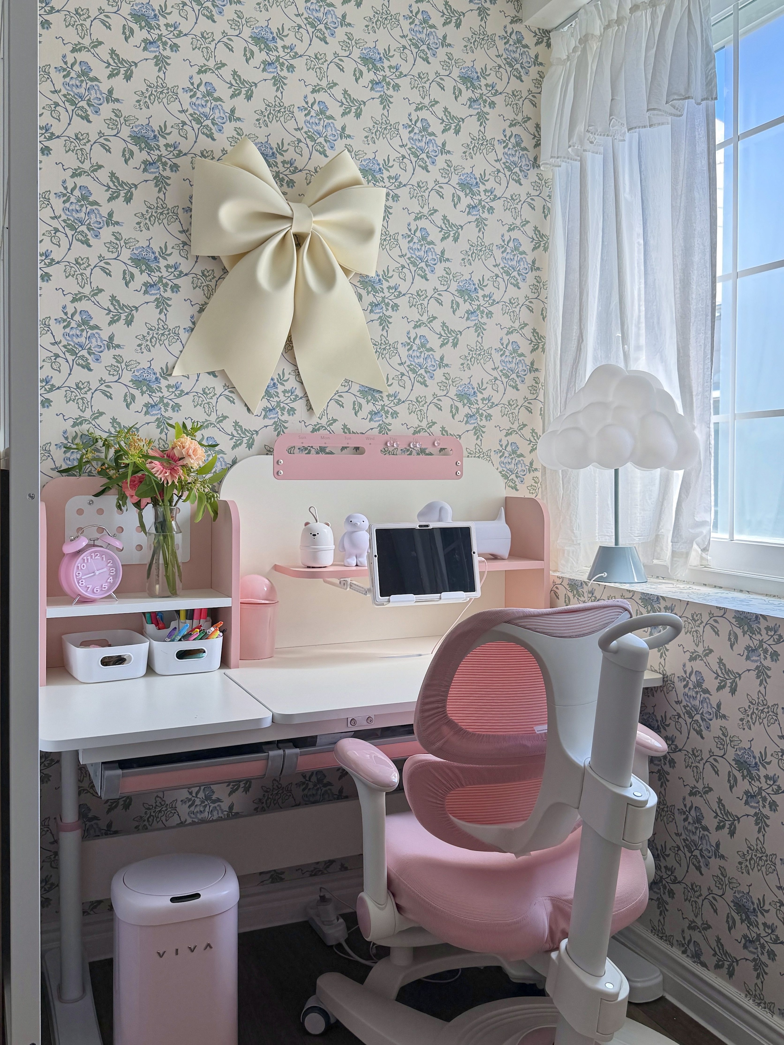 Cloud Desk Lamp user photo
