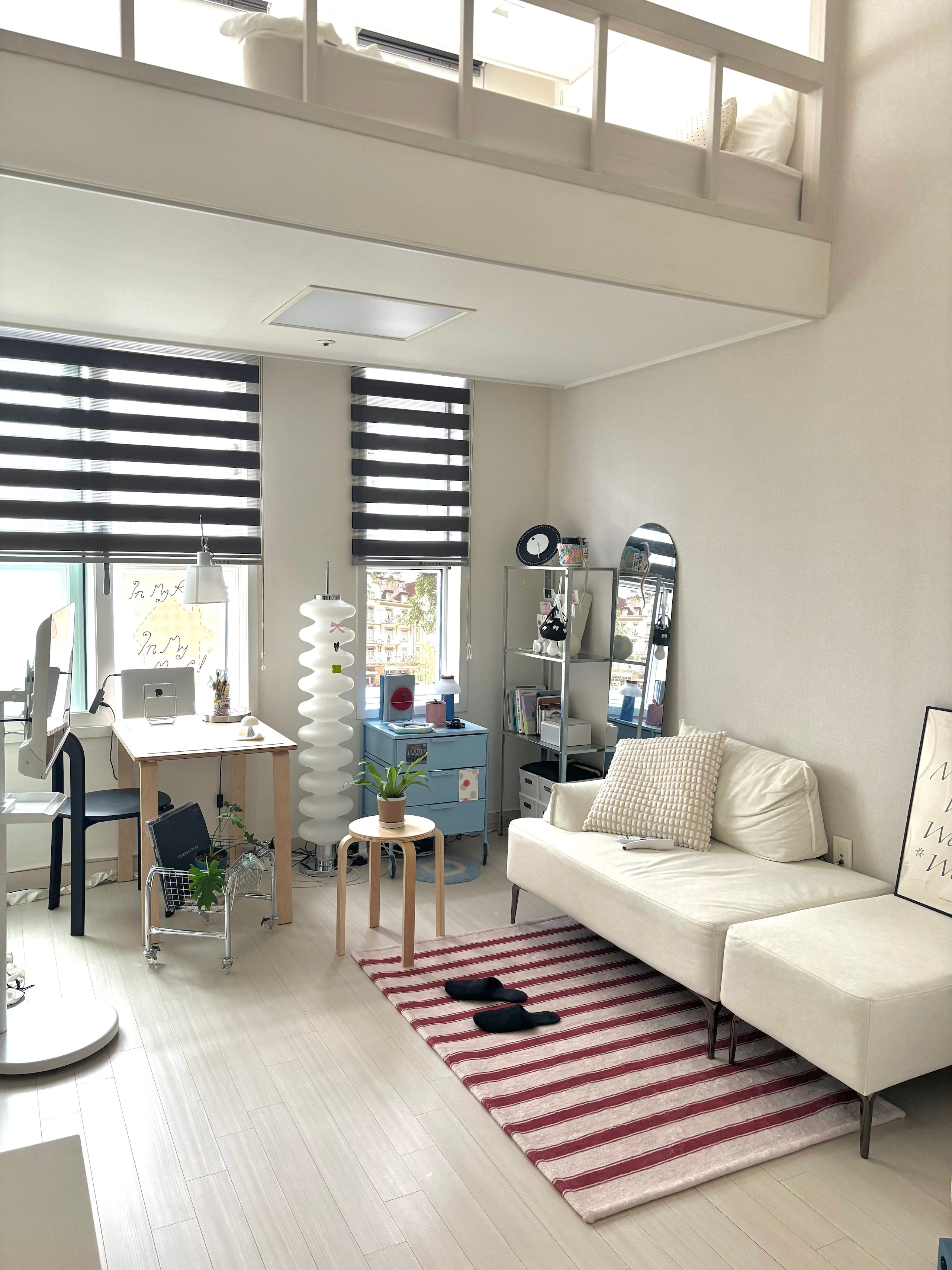 Red Stripe Pattern Rug user photo