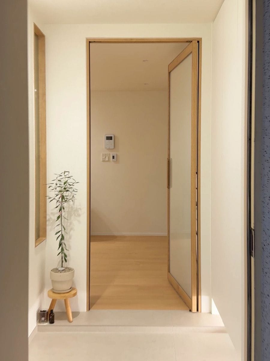OAH Round Wood Plant Stool user photo