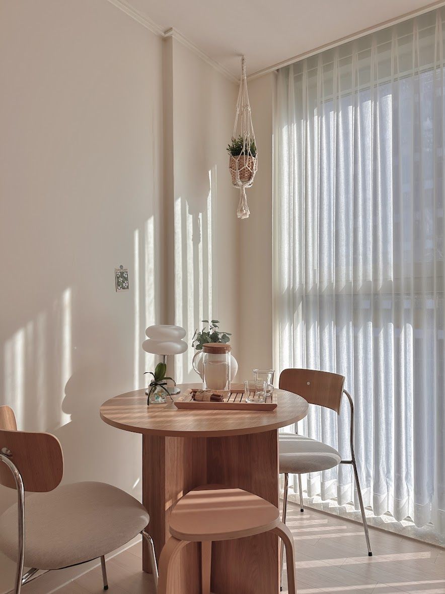 Minimal Square Dining Table user photo