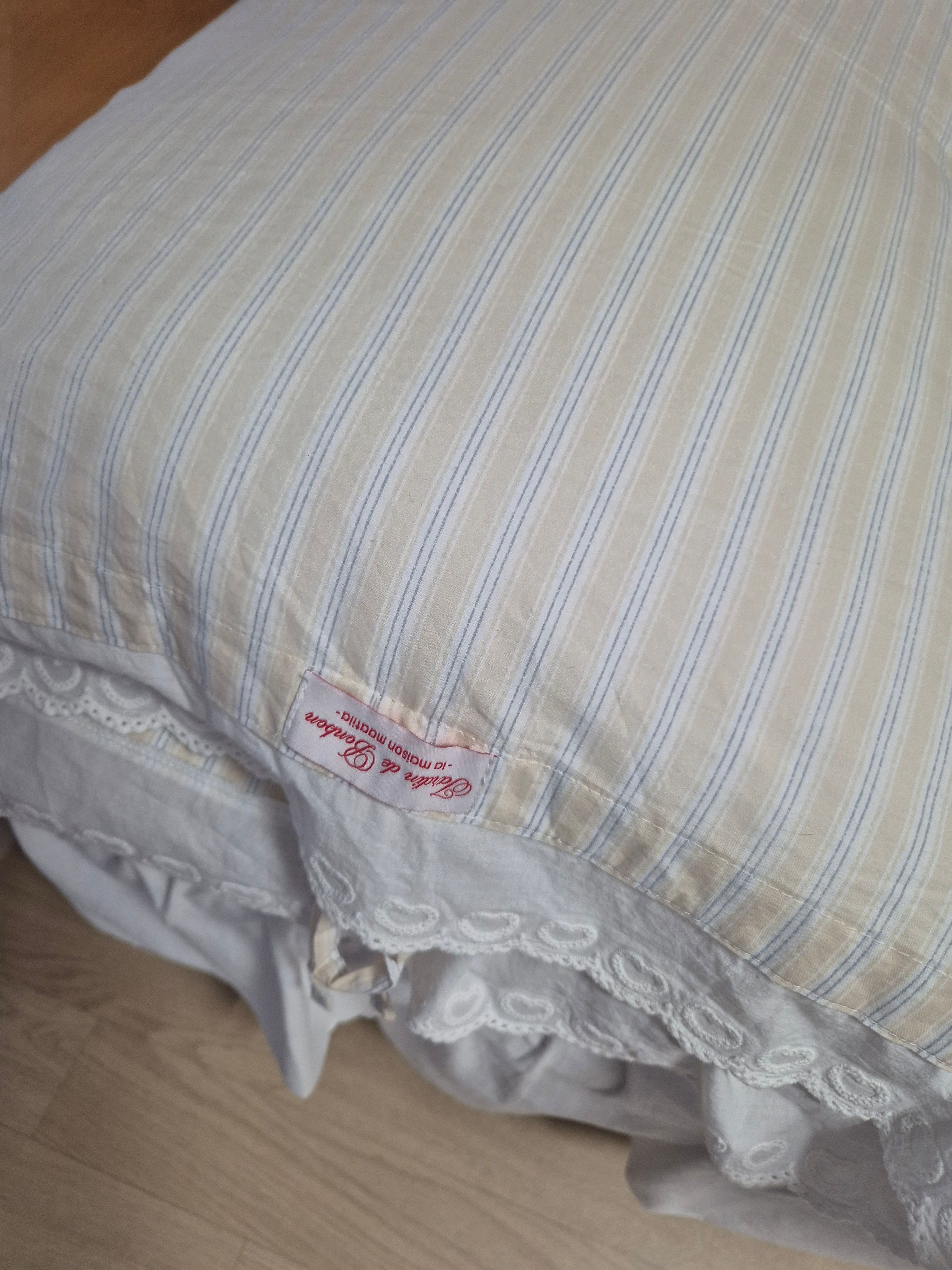 Little Sleepy Soft Lace Cotton Pillowcase user photo