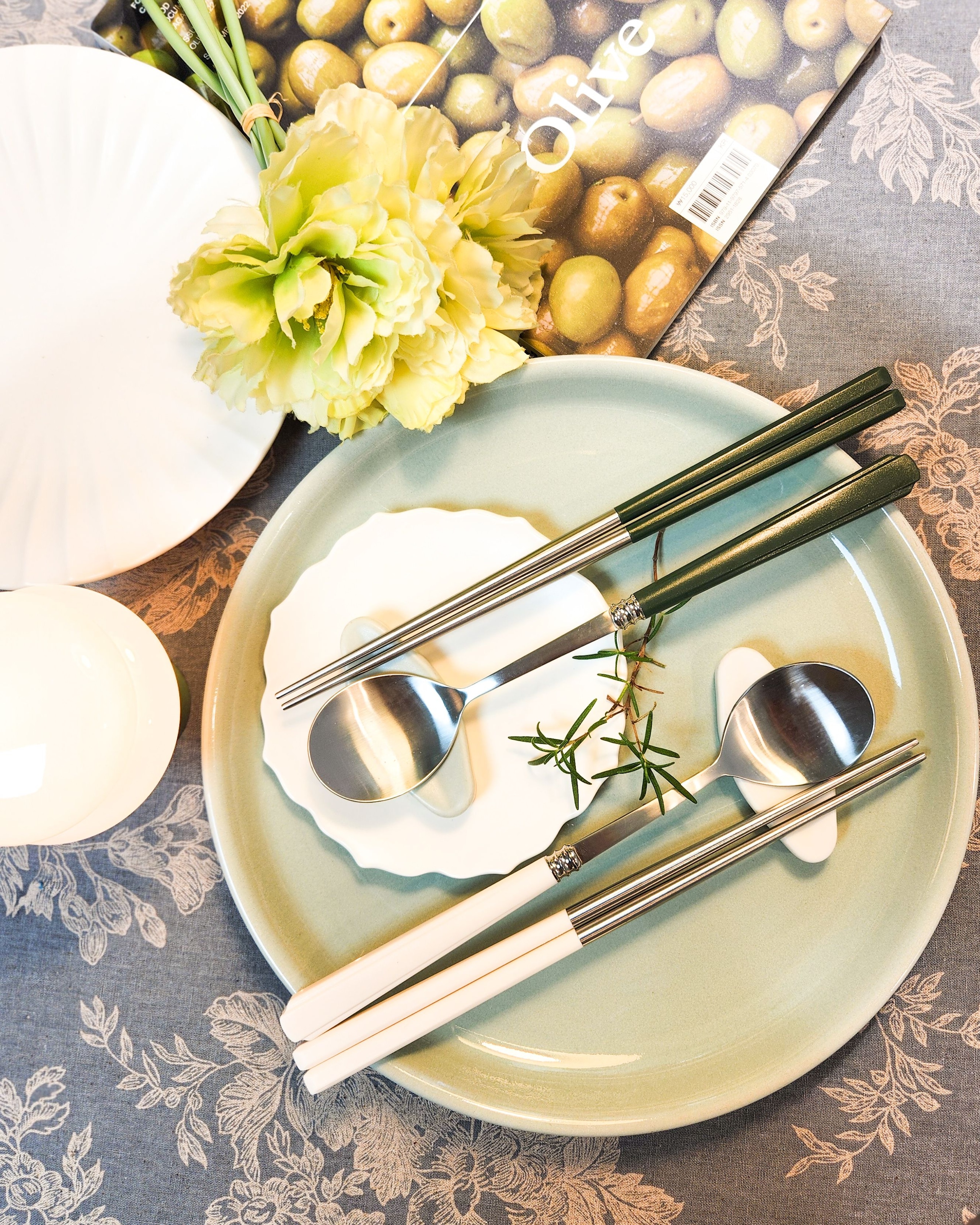 Ceramic Leaf Utensil Rest user photo