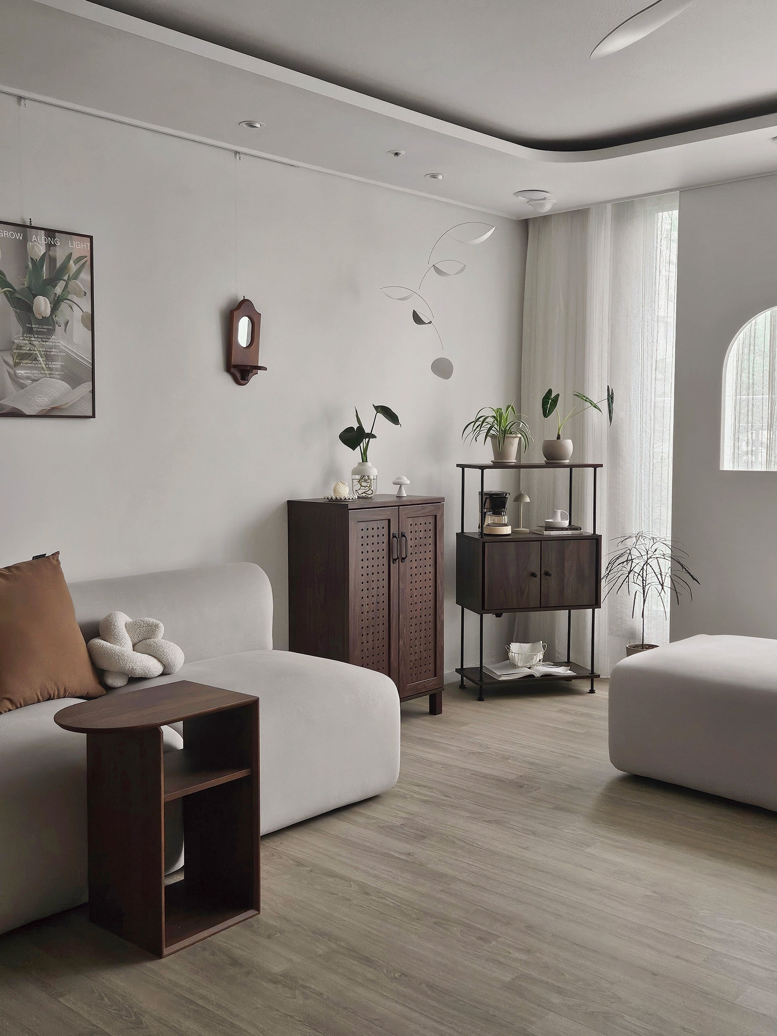 Convertible Side Table & Shelf user photo