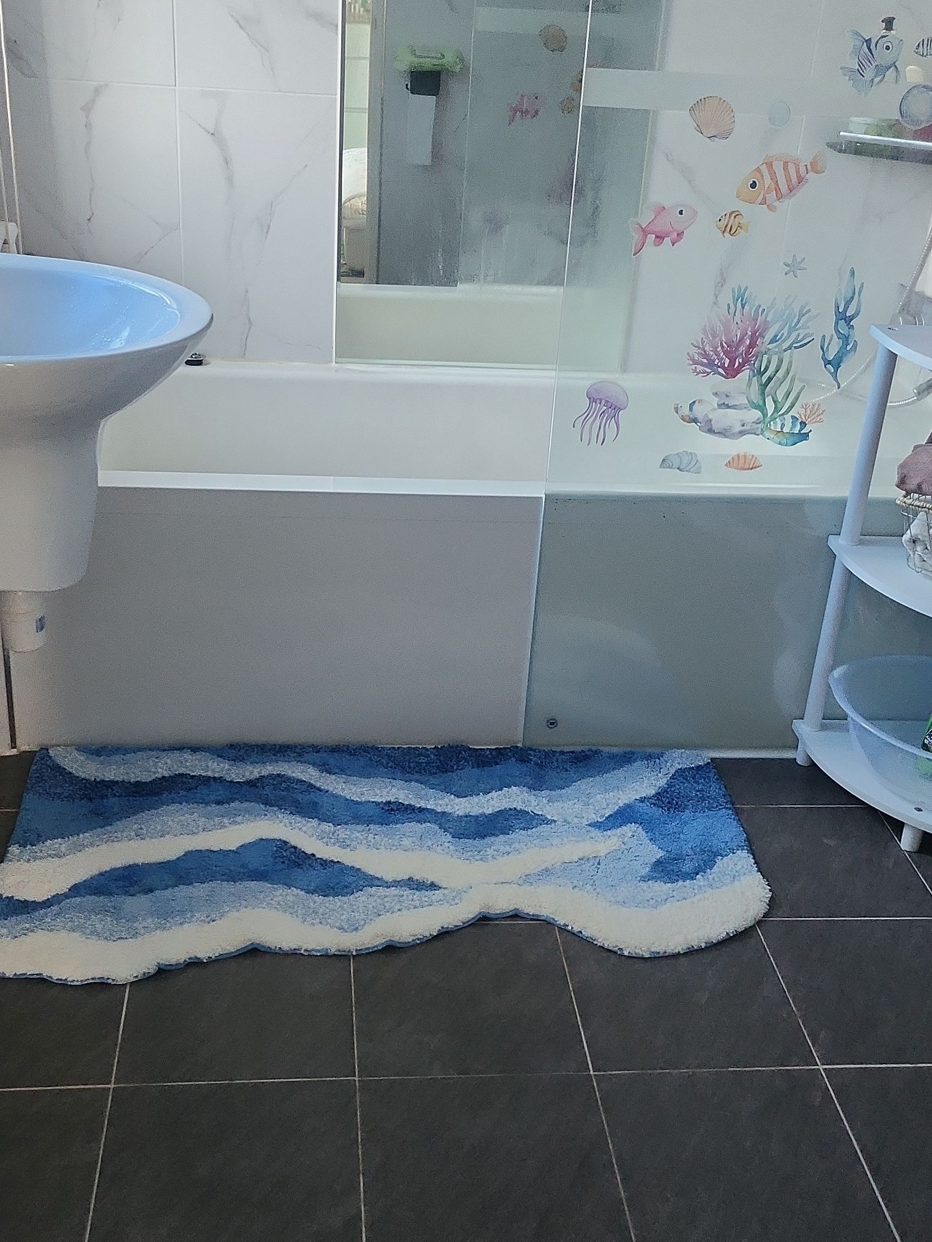 Wavy Blue Tufted Rug user photo